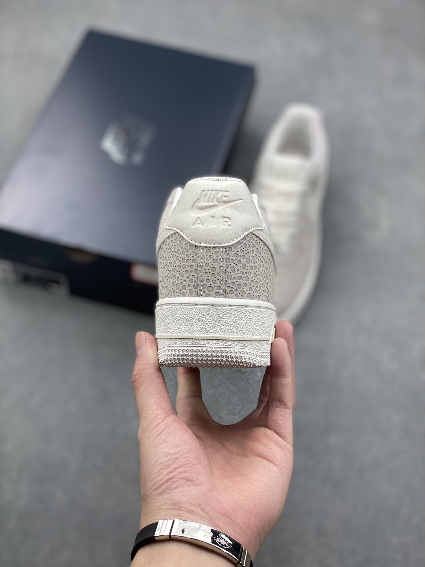 Nike Air Force 1 '07 Low FV6519-001: Timeless Style & All-Day Comfort 5 i1729446943 8452 3