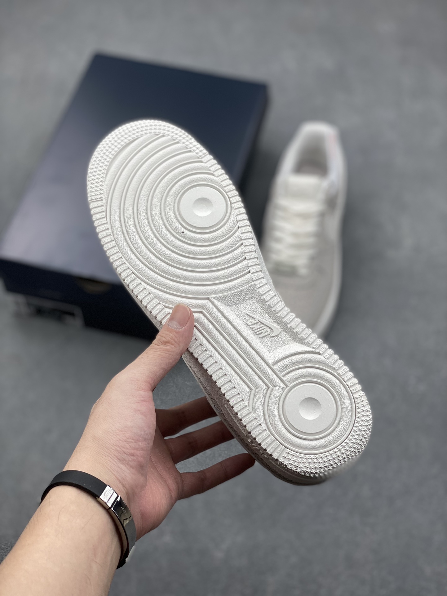 Nike Air Force 1 '07 Low FV6519-001: Timeless Style & All-Day Comfort 7 i1729446943 8759 7