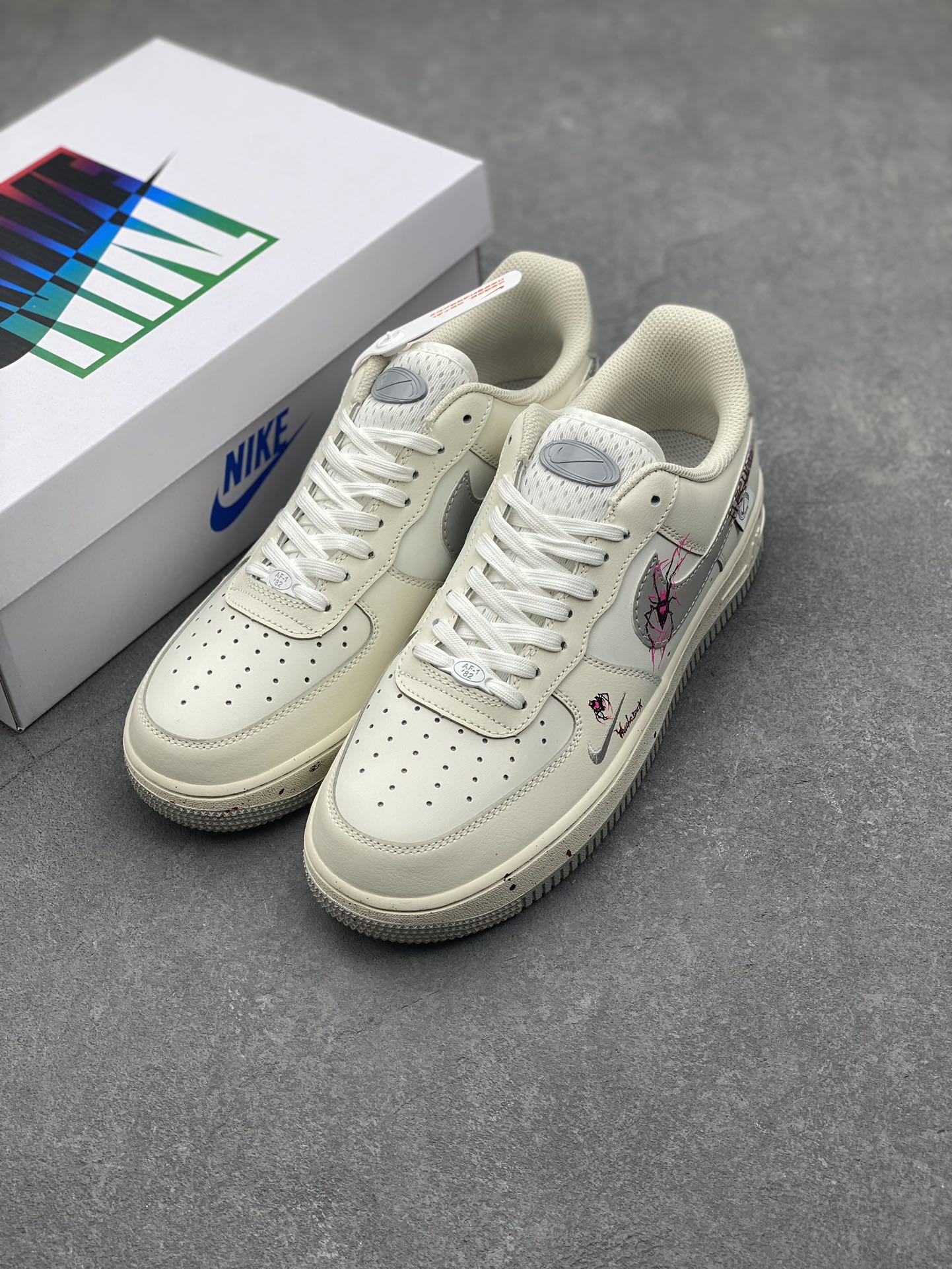 Nike Air Force 1 Low "Mercury Spider" Halloween Theme Sneakers FB1893-333 9 i1729447058 2824 3
