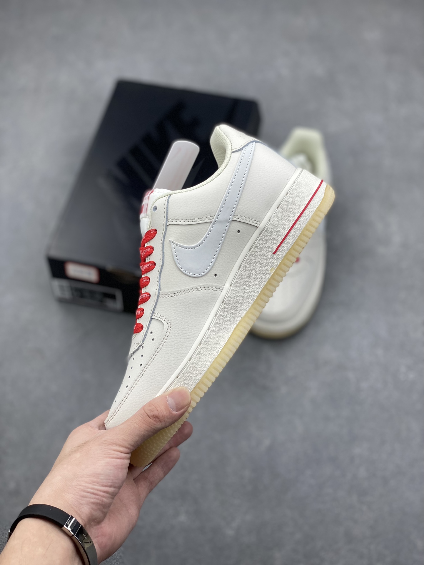 Nike Air Force 1 Low Supreme White/Red, Custom Leather, Full-Length Air Cushion 4 i1729630104 5286 0