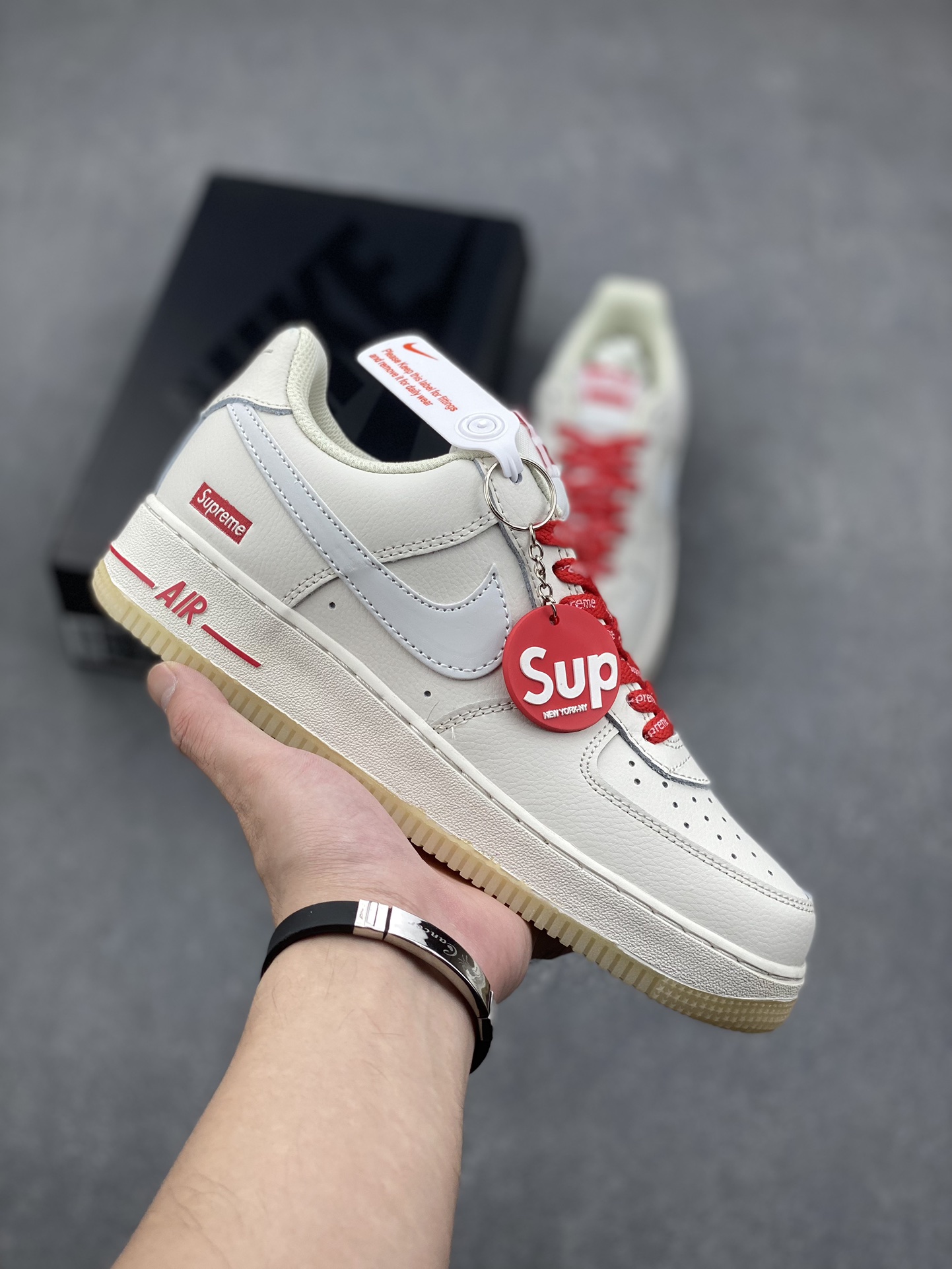 Nike Air Force 1 Low Supreme White/Red, Custom Leather, Full-Length Air Cushion 2 i1729630104 7781 7