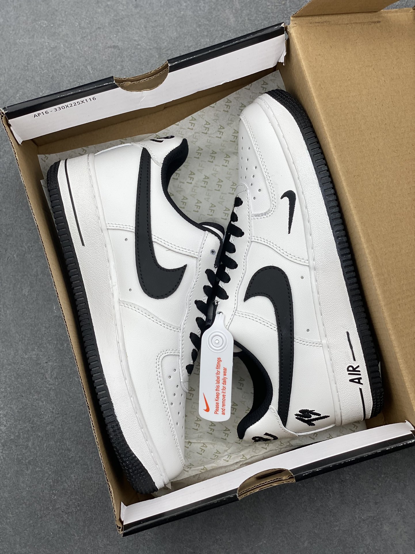 TEDxPortland x Nike Air Force 1 Low White/Black Limited Edition Sneakers 10 i1729630158 692 8