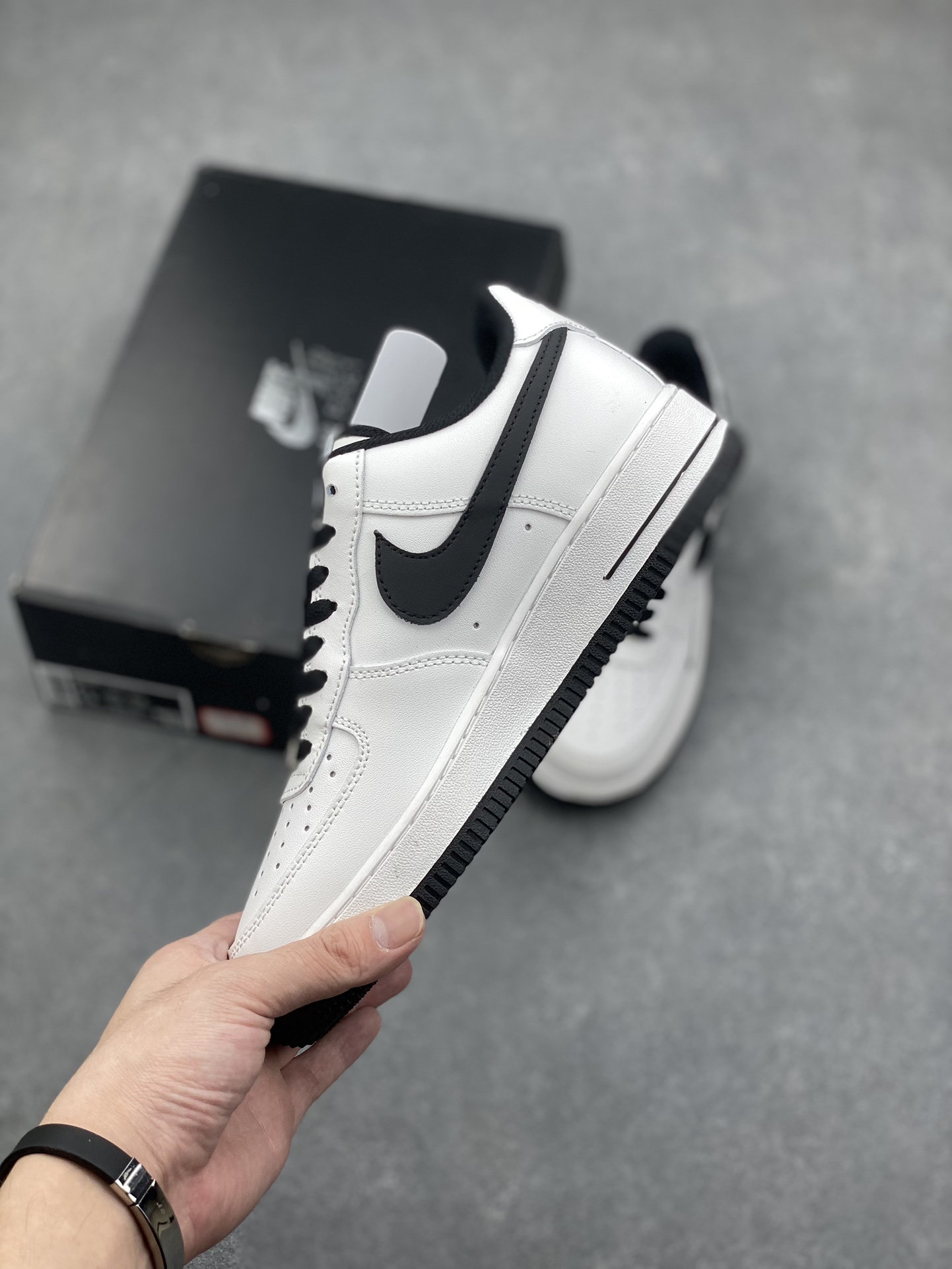 TEDxPortland x Nike Air Force 1 Low White/Black Limited Edition Sneakers 4 i1729630158 695 1