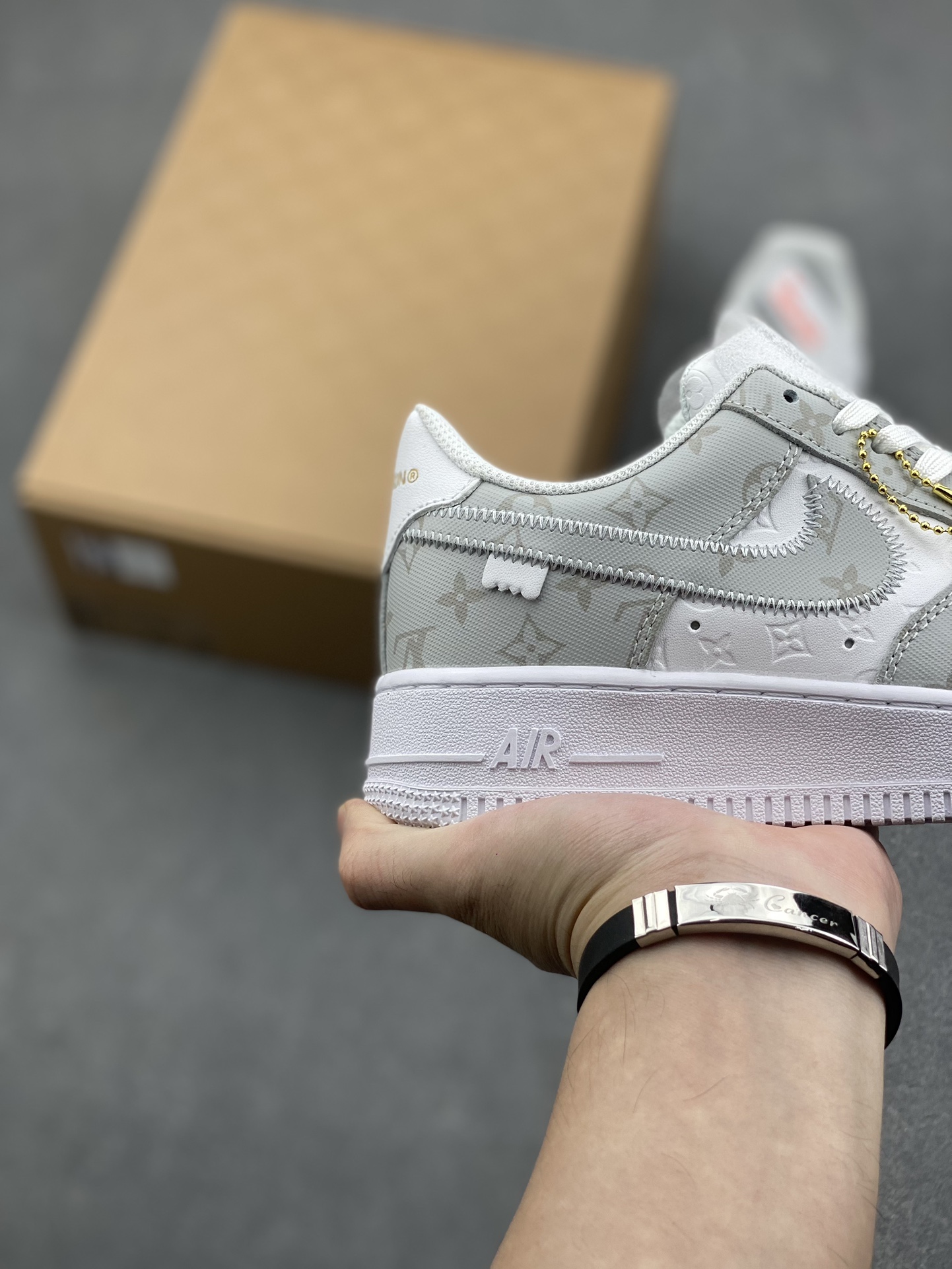 Nike Air Force 1 x Louis Vuitton Grey White Sneakers Original Quality 6 i1729872283 6724 0