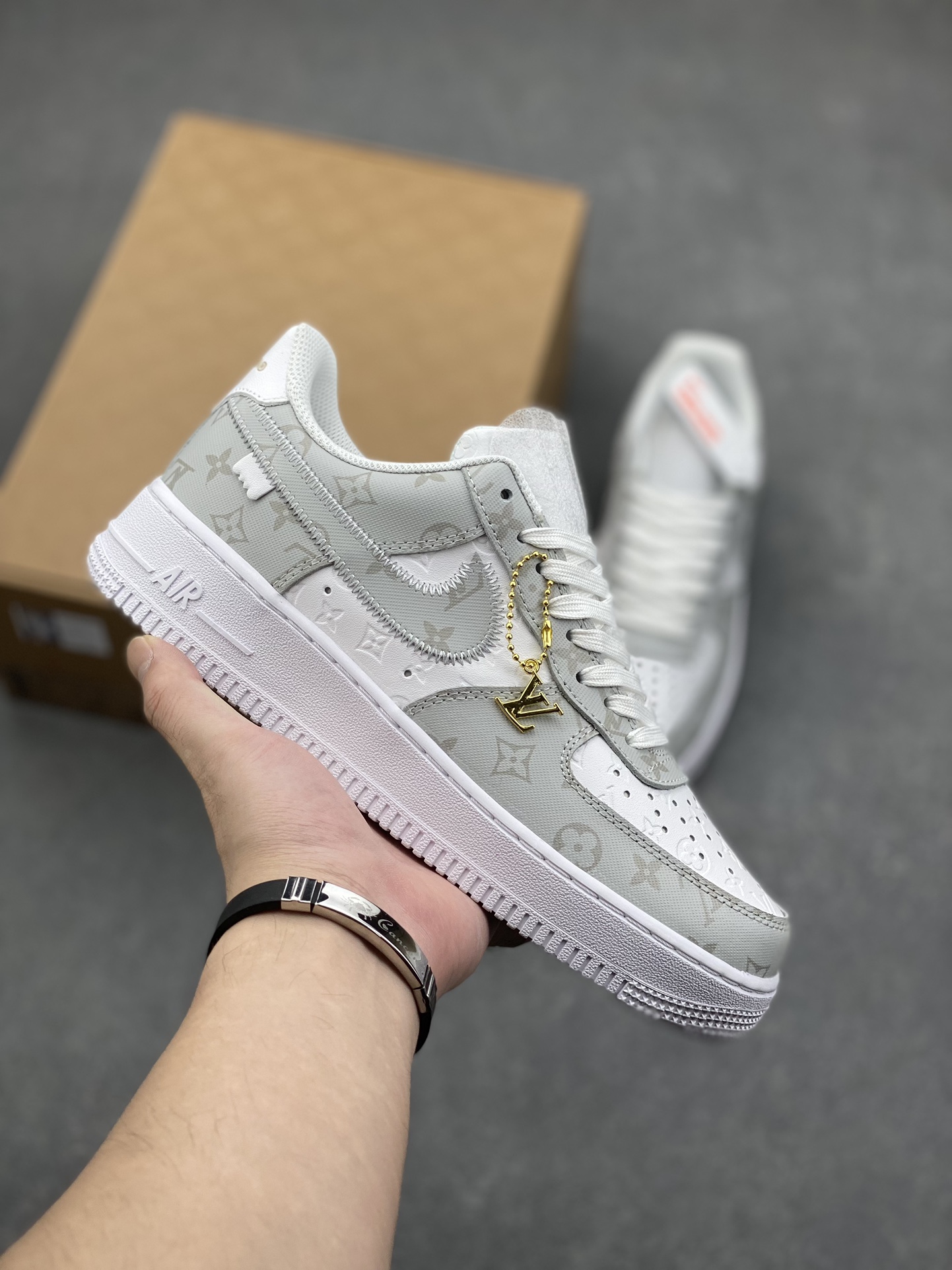 Nike Air Force 1 x Louis Vuitton Grey White Sneakers Original Quality 2 i1729872283 8200 0