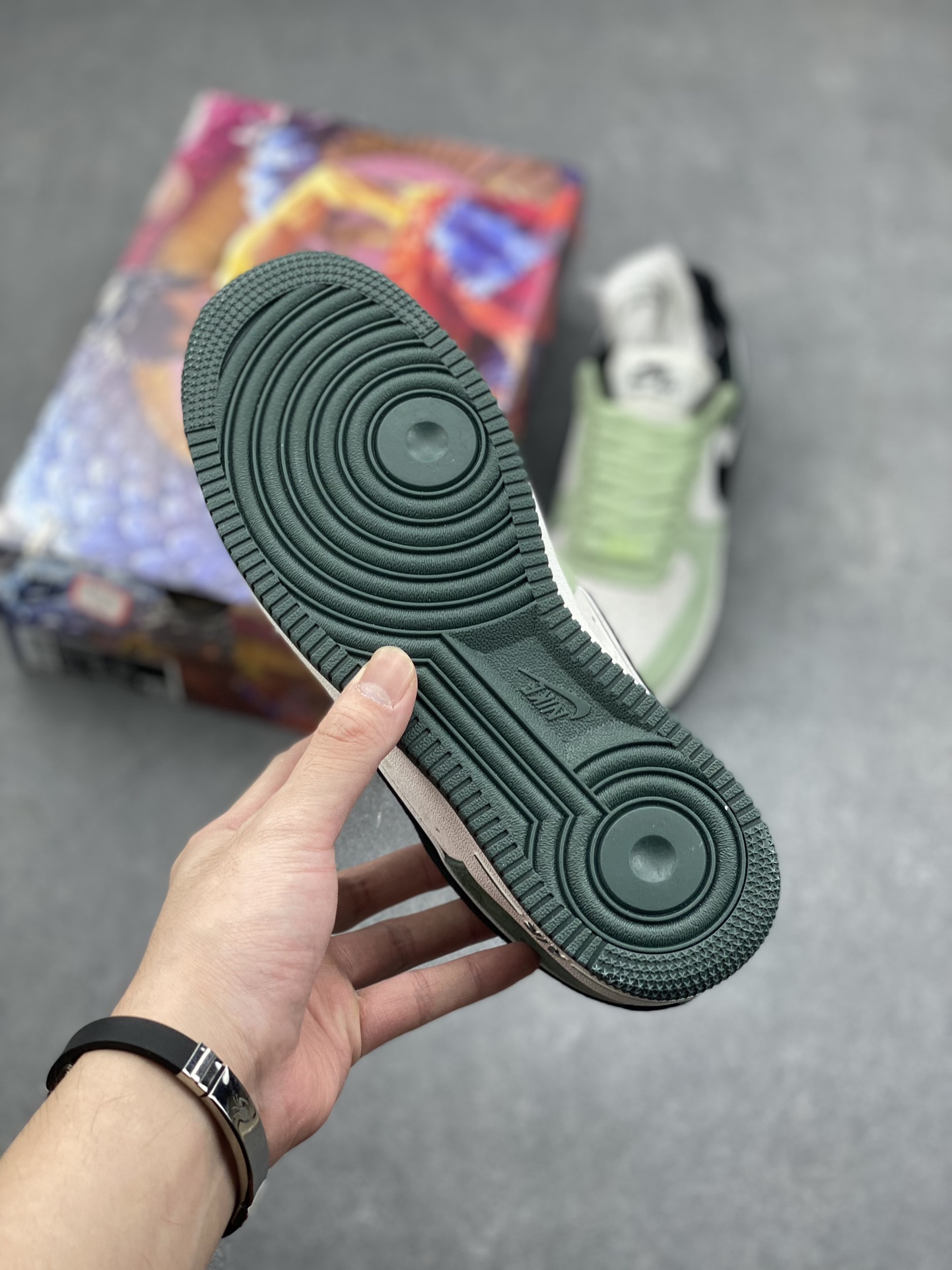 Nike Air Force 1 '07 Low Green Suede Sneakers - Iconic Style & Comfort 7 i1729964564 3760 7