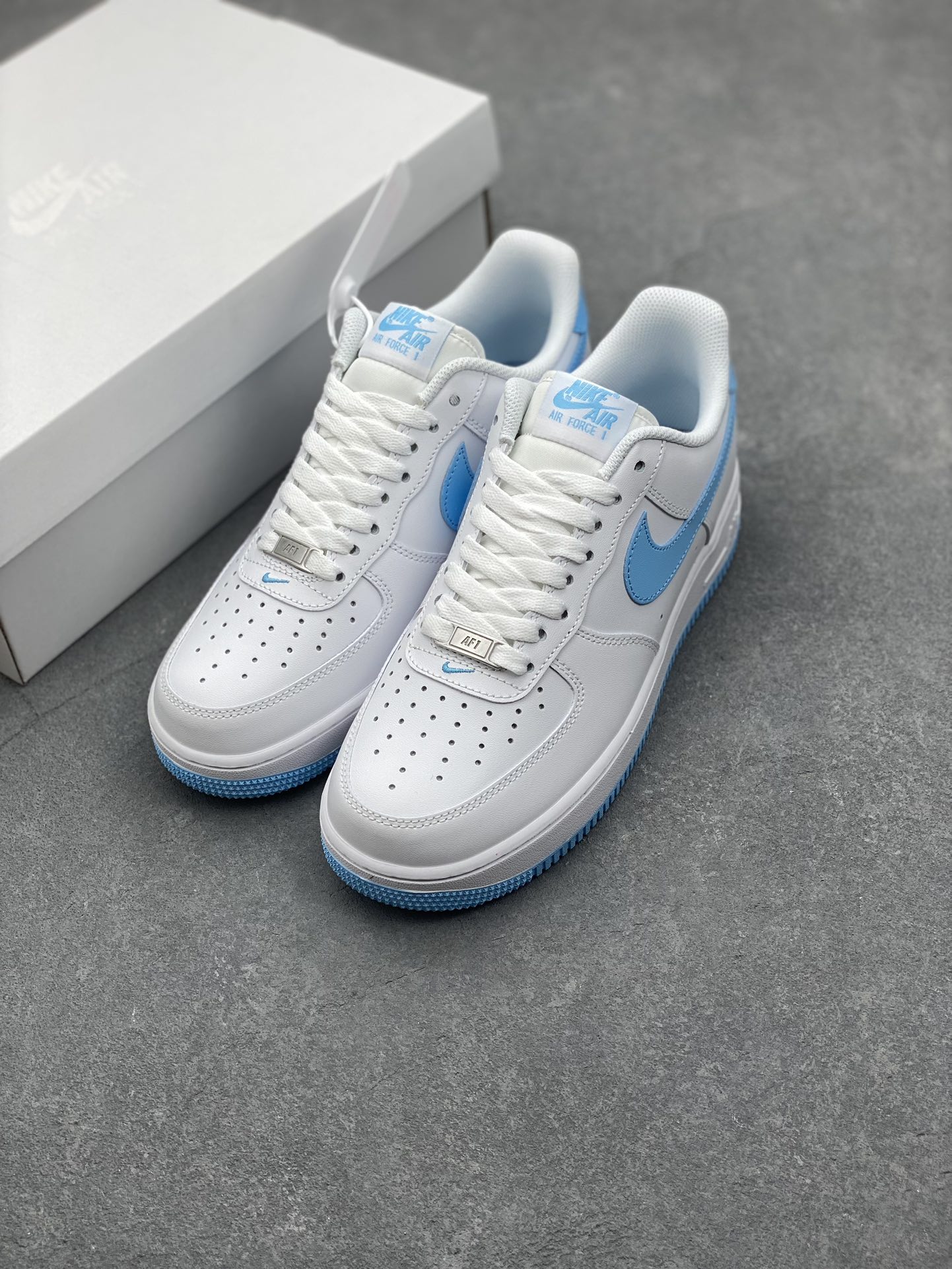 Nike Air Force 1 '07 Low White/Blue Casual Sneakers FQ4296-100 9 i1730046941 3402 0