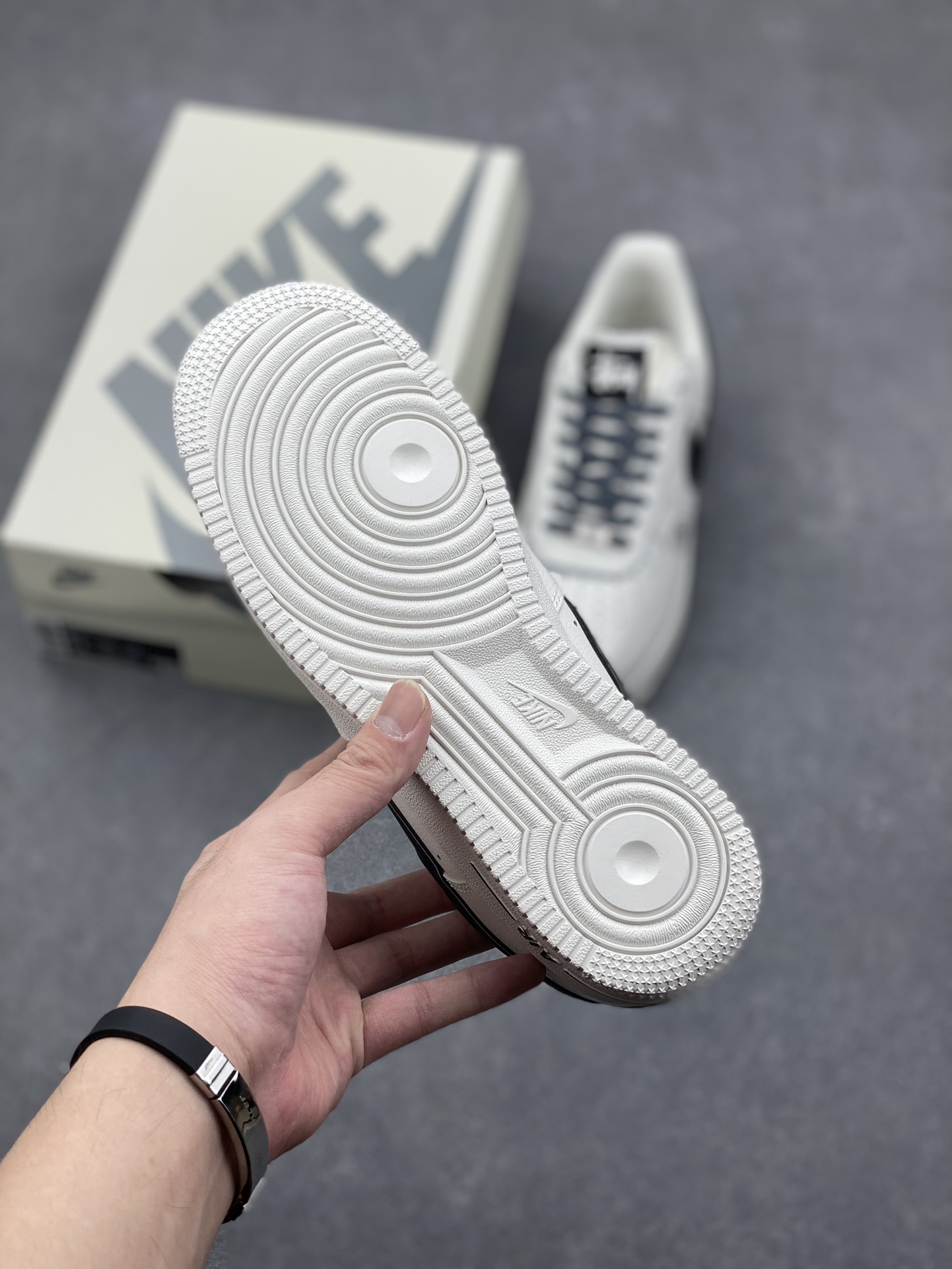 Nike Air Force 1 Low Stussy Custom Sneakers - Iconic Style & Comfort 7 i1730048113 4151 0