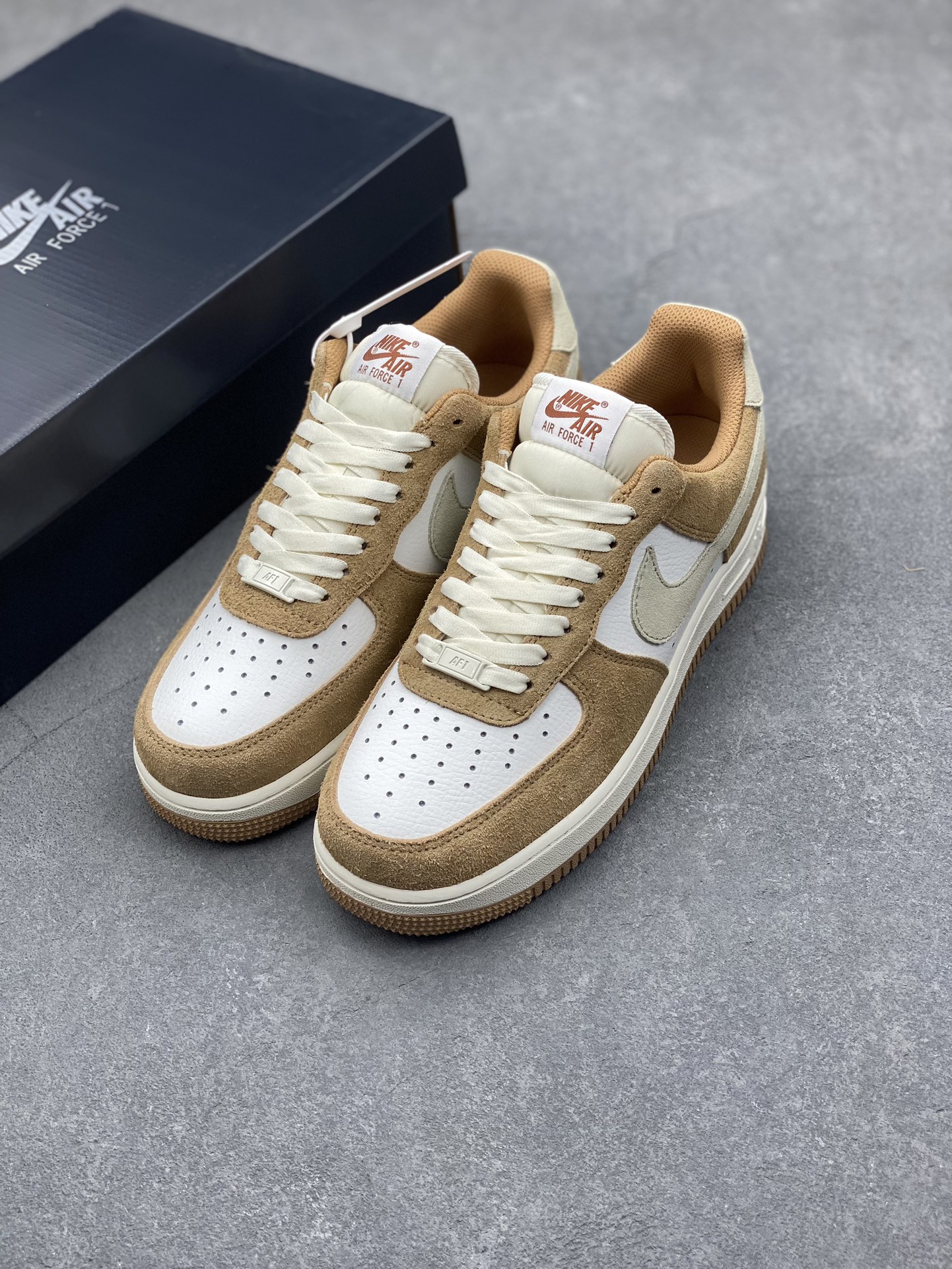 Nike Air Force 1 Low '07 White Brown Wheat Casual Sneakers BQ8988-104 9 i1730316824 2616 0
