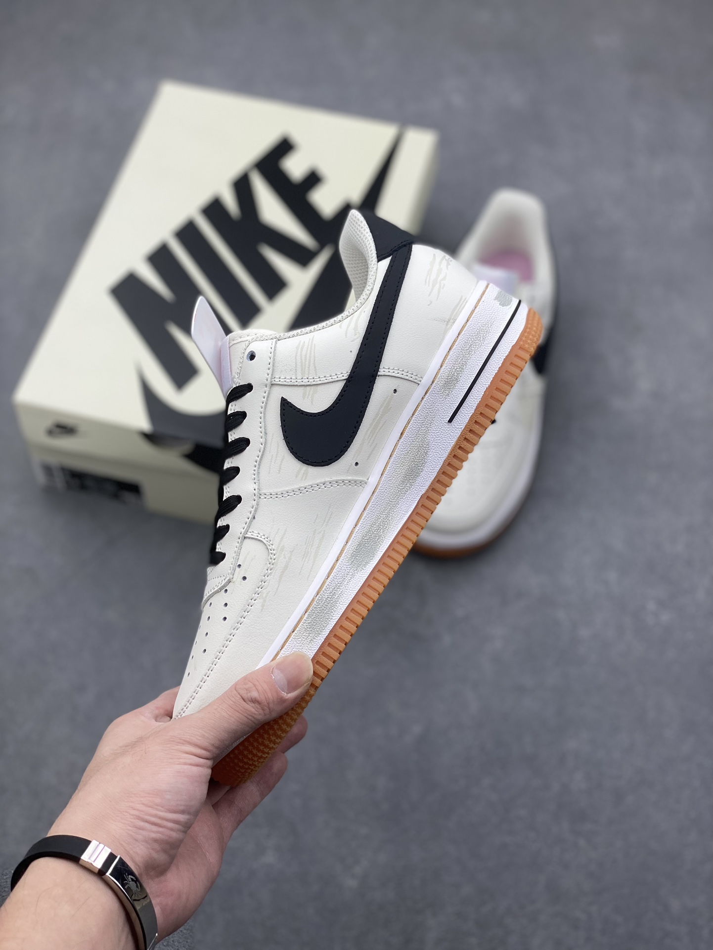 Nike Air Force 1 Low Retro Sneakers DM0576-101 Limited Edition 4 i1730317209 8122 6