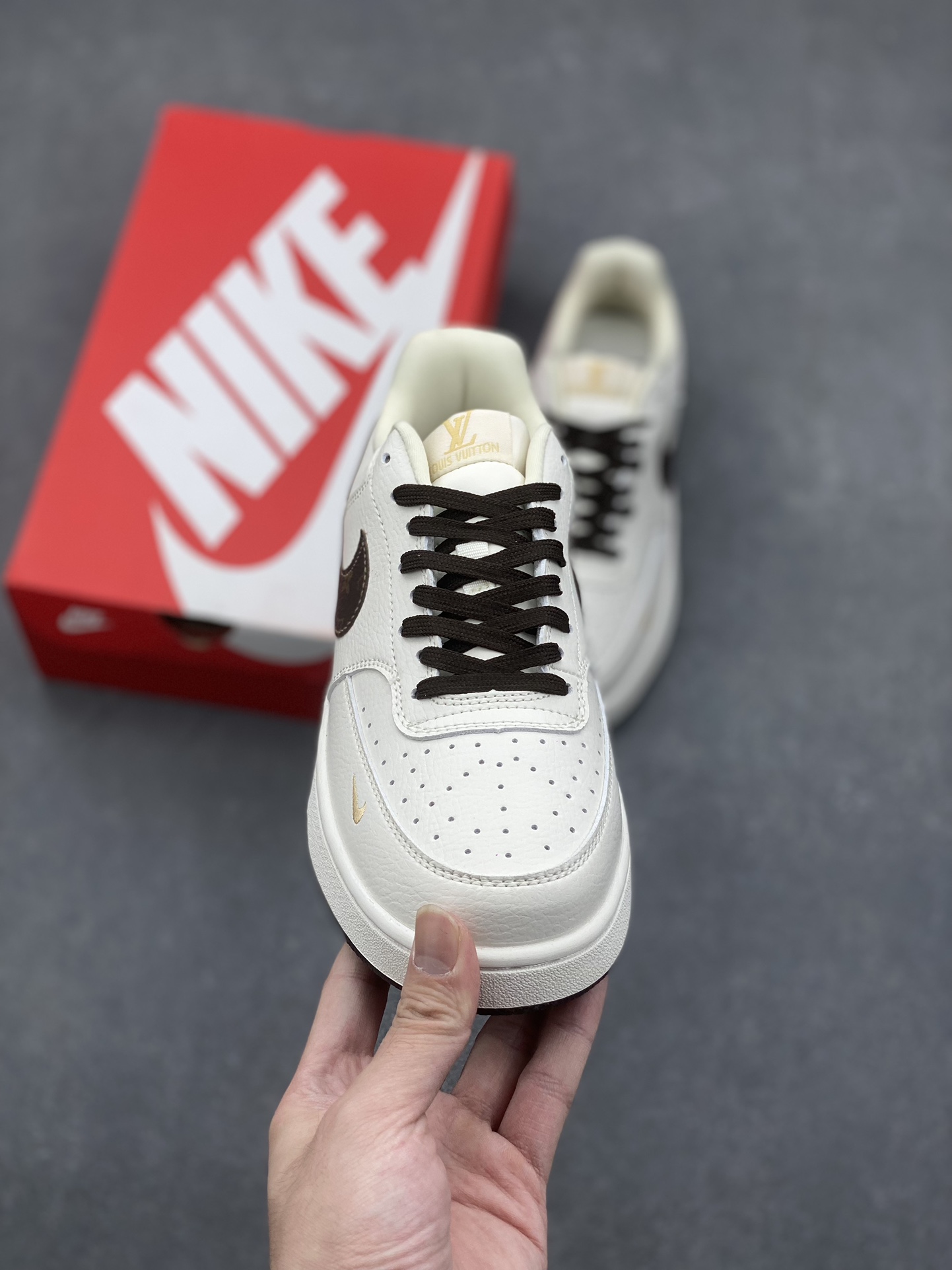 Nike Court Borough Low Louis Vuitton Edition Sneakers - Unisex Style 3 i1730477404 9178 7
