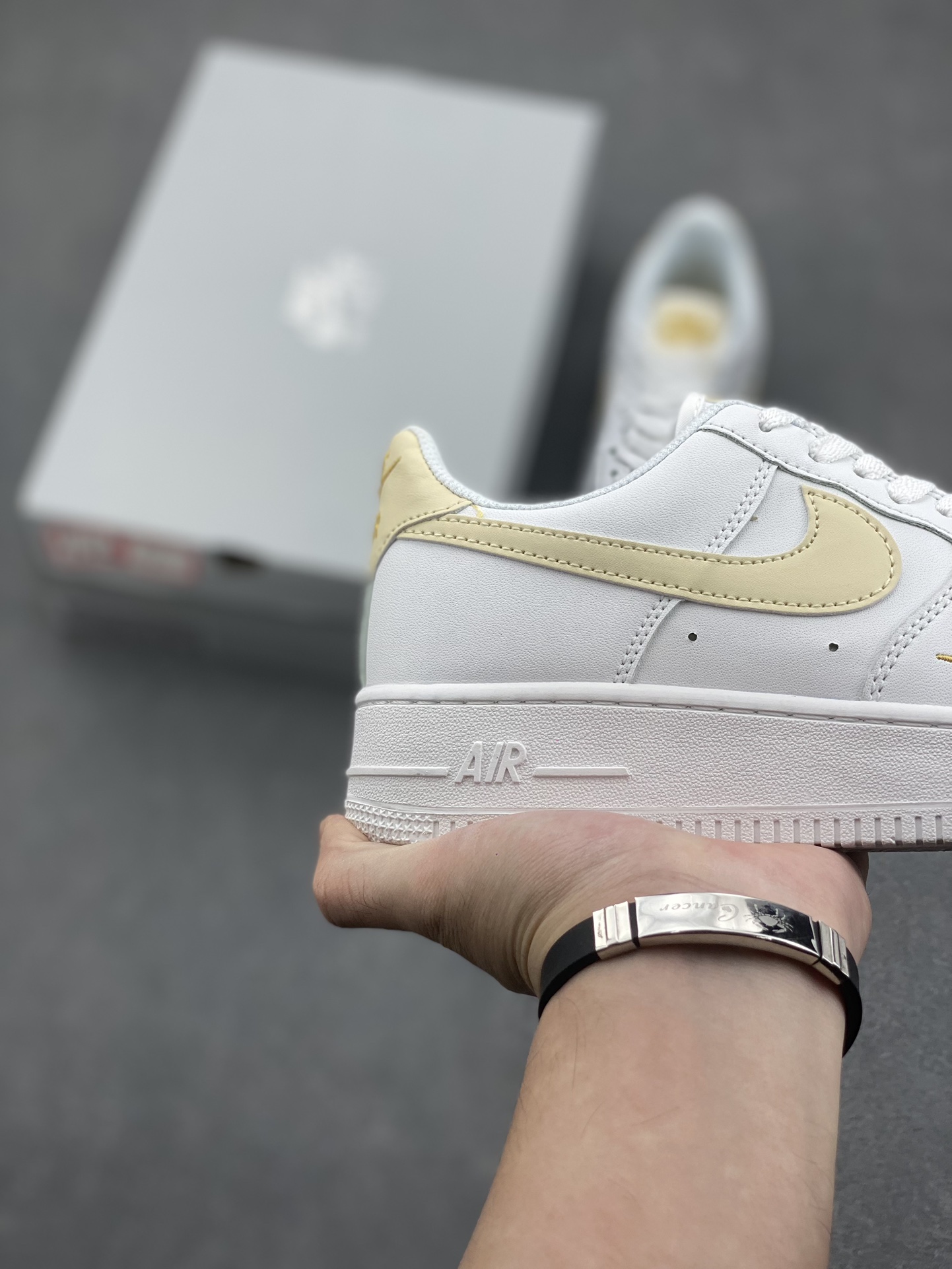 Nike Air Force 1 Low White/Gold: Original Quality, Comfortable Fit 6 i1730566505 4906 8