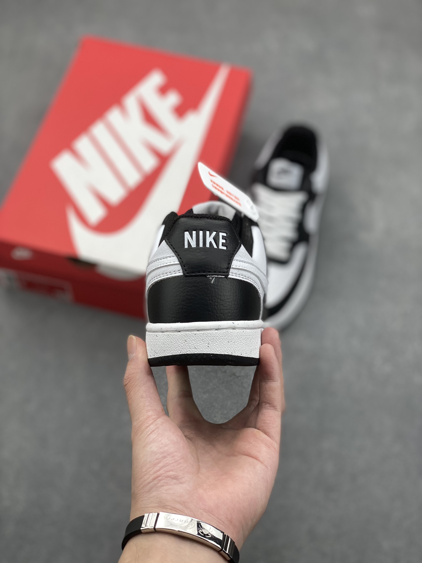 Nike Court Borough Low Black White Casual Sneakers HM9862-001 5 i1730566817 3848 1