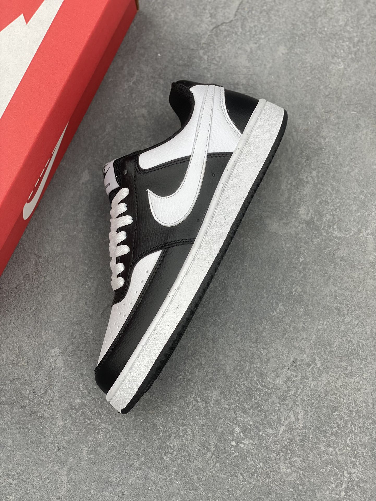 Nike Court Borough Low Black White Casual Sneakers HM9862-001 8 i1730566817 5375 0