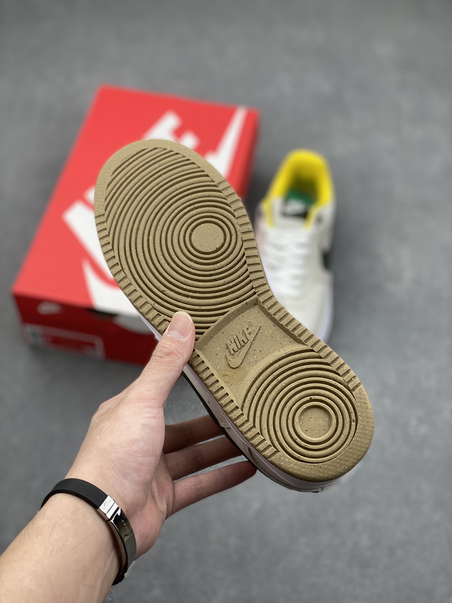 Nike Court Borough Low Sneakers: Classic Style, Comfort, and Lasting Durability 7 i1730567143 5436 5