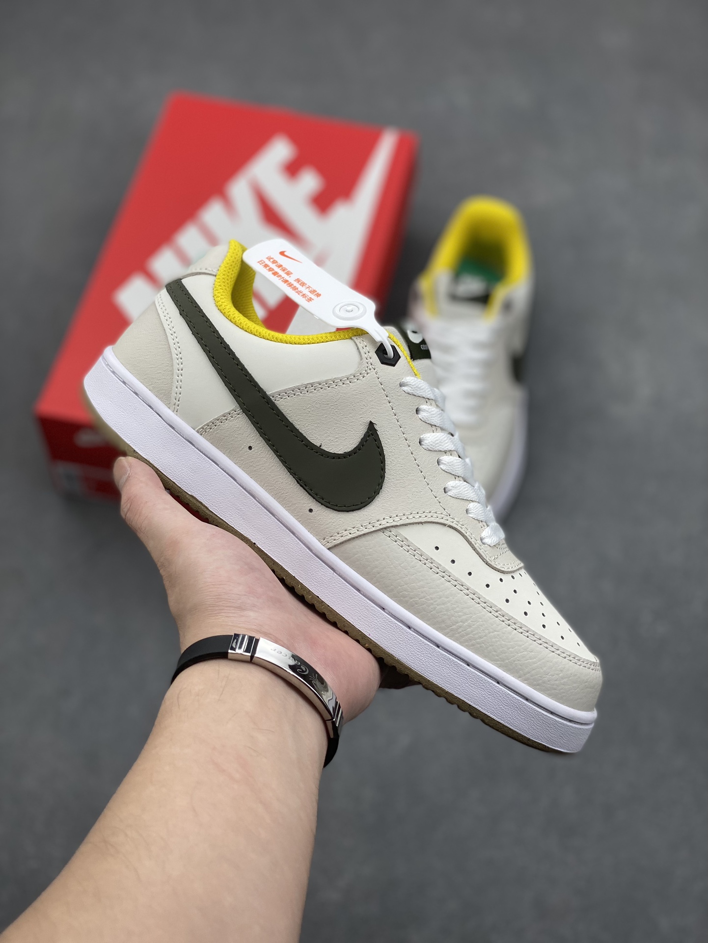 Nike Court Borough Low Sneakers: Classic Style, Comfort, and Lasting Durability 2 i1730567143 6268 3