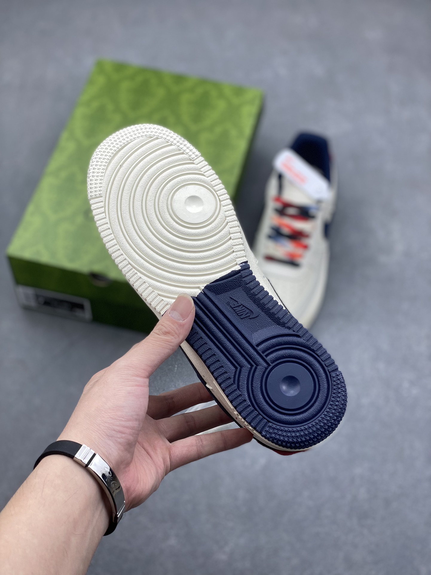 Gucci Air Force 1 '07 Low-Top Sneakers: Versatile, Comfortable, and Stylish 7 i1730650195 9820 6
