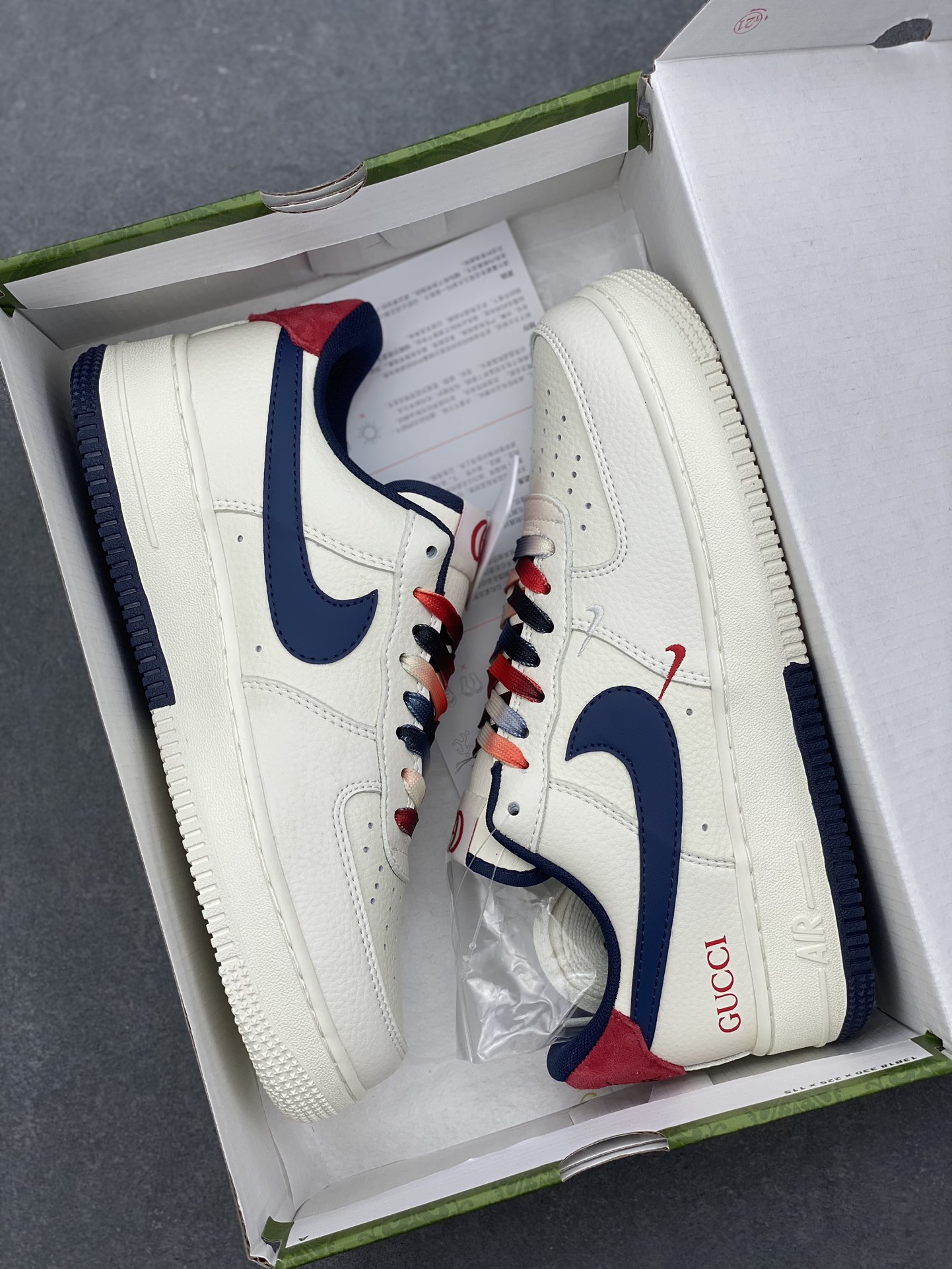 Gucci Air Force 1 '07 Low-Top Sneakers: Versatile, Comfortable, and Stylish 10 i1730650195 9896 8