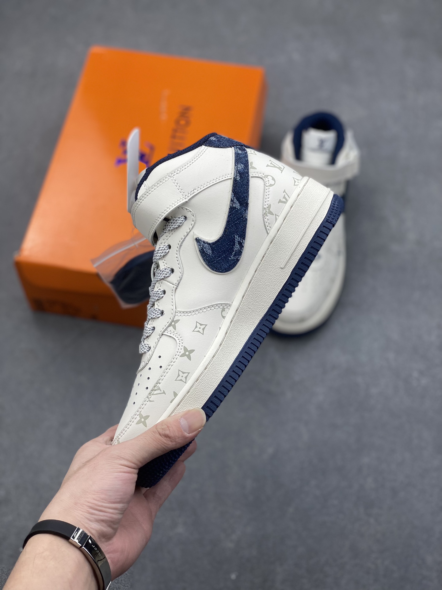 Nike Air Force 1 '07 Low Louis Vuitton Blue Denim Sneakers - Limited Edition 4 i1730823734 7013 0