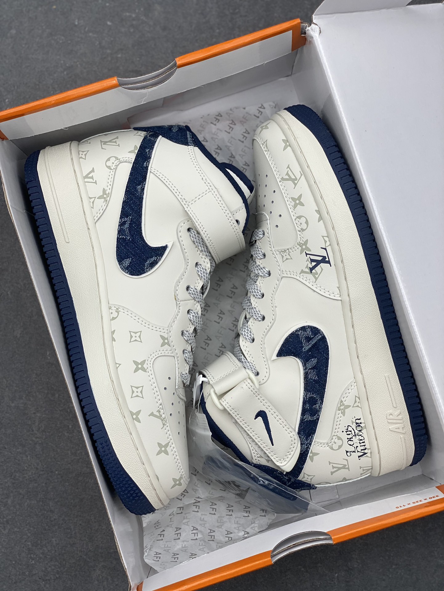 Nike Air Force 1 '07 Low Louis Vuitton Blue Denim Sneakers - Limited Edition 10 i1730823734 8497 3