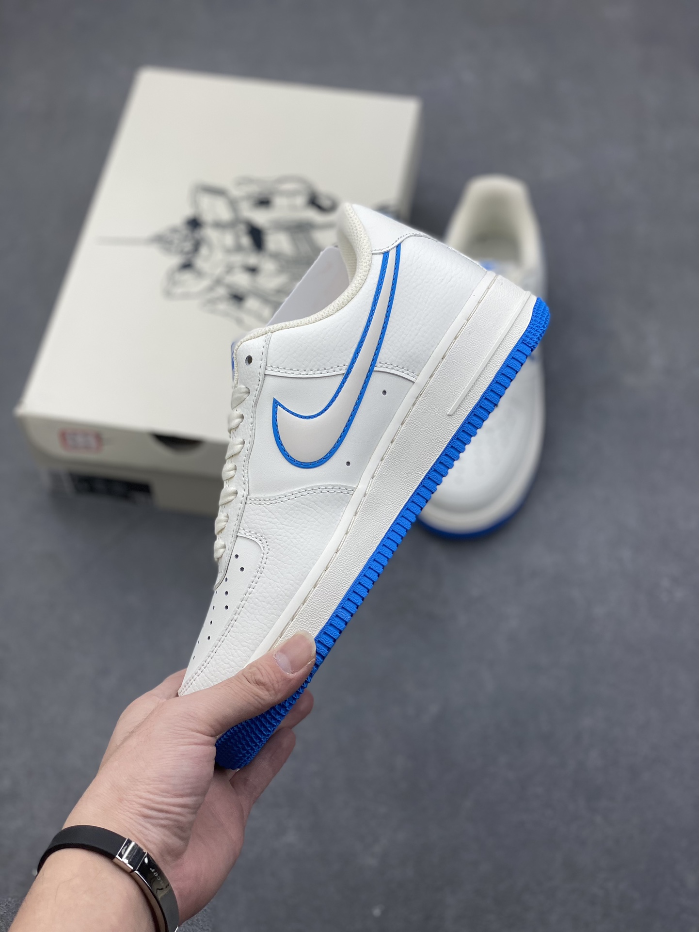 Nike Air Force 1 Low '07 Gundam Theme Sneakers - Limited Edition 4 i1730824491 3011 0