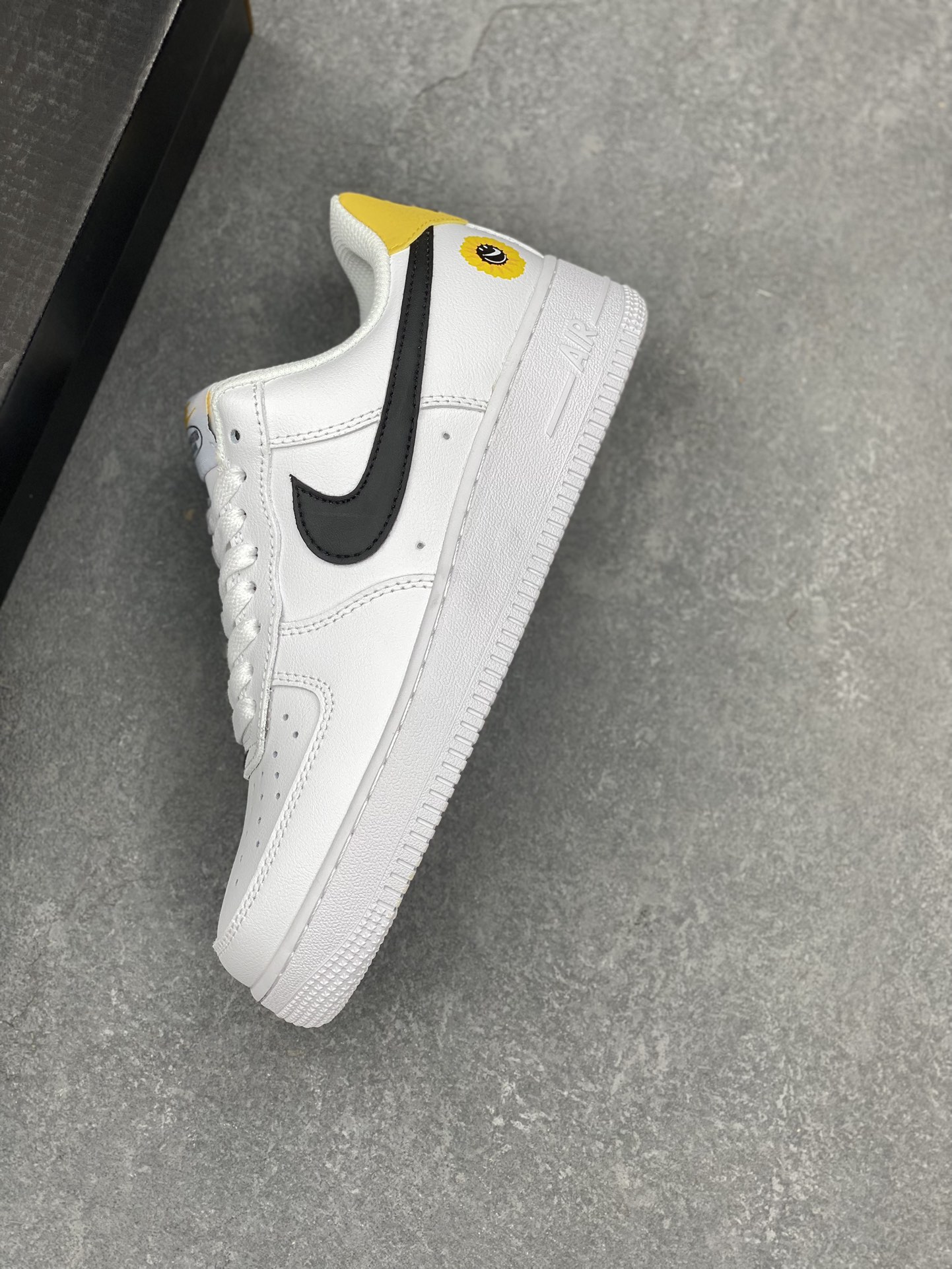 Nike Air Force 1 Low Retro Sneakers - White/Black/Yellow 8 i1731001080 5369 6
