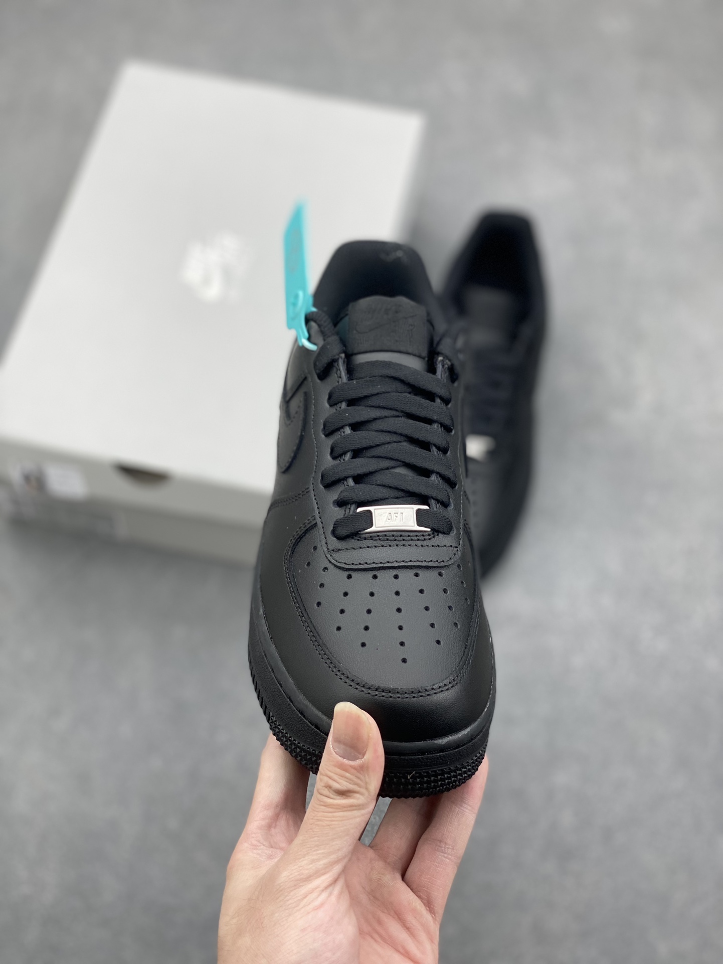 Nike Air Force 1 Low 'Black' Comfortable, Durable, and Stylish Sneakers 3 i1731083832 5589 4