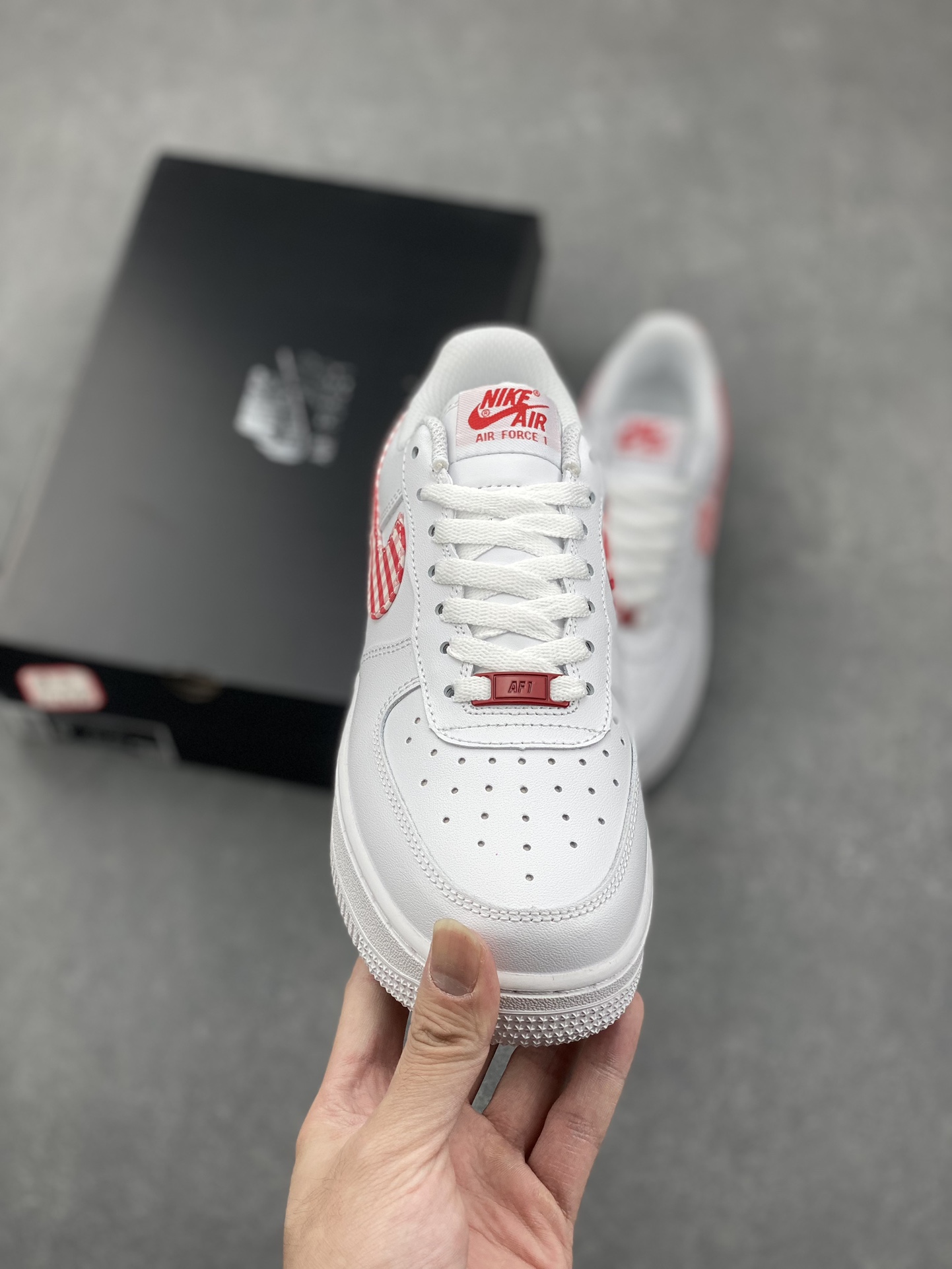 Nike Air Force 1 Low White/Red Gingham Casual Sneakers DZ2784-101 3 i1731084932 6953 0