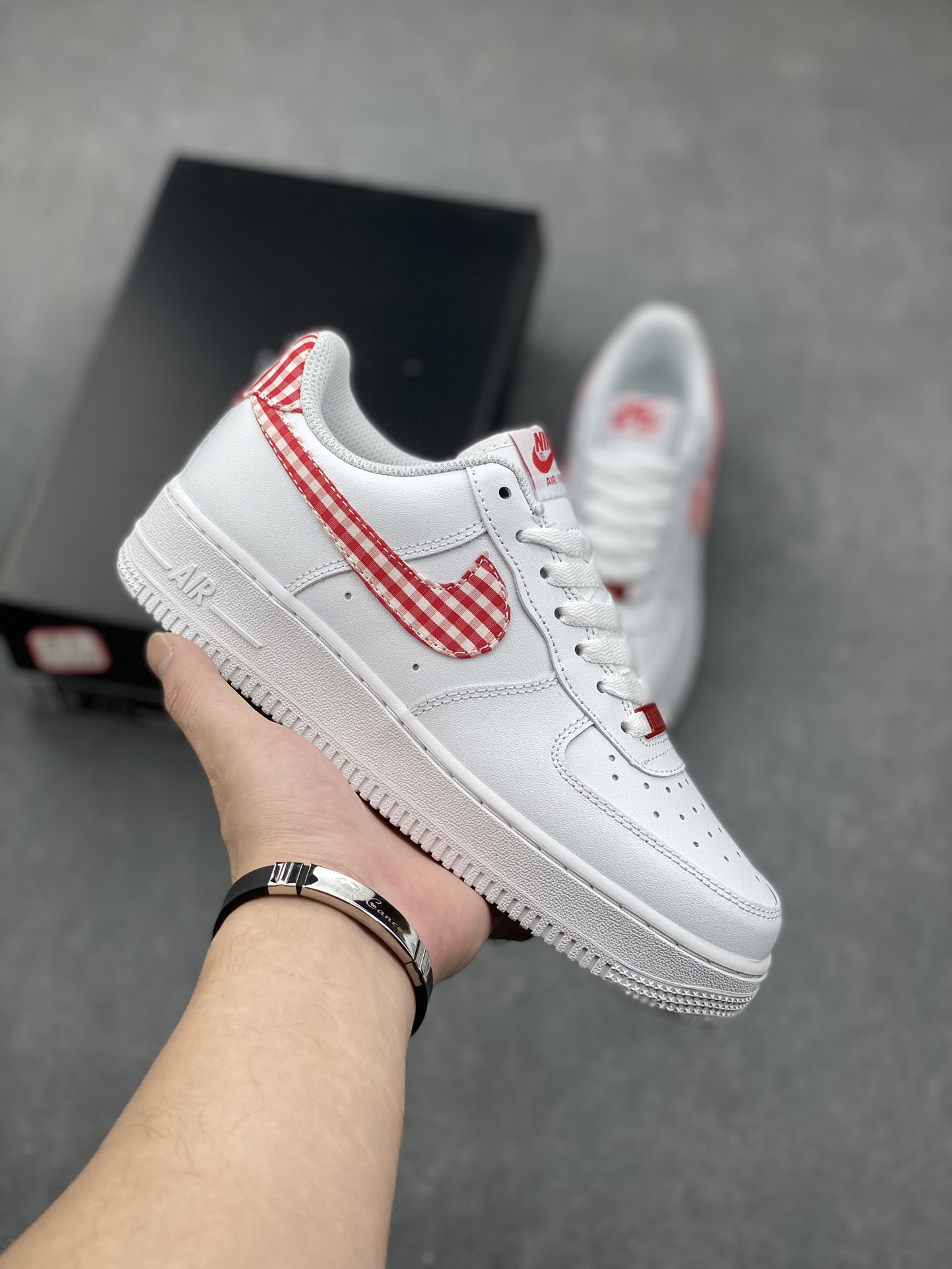 Nike Air Force 1 Low White/Red Gingham Casual Sneakers DZ2784-101 2 i1731084933 621 7