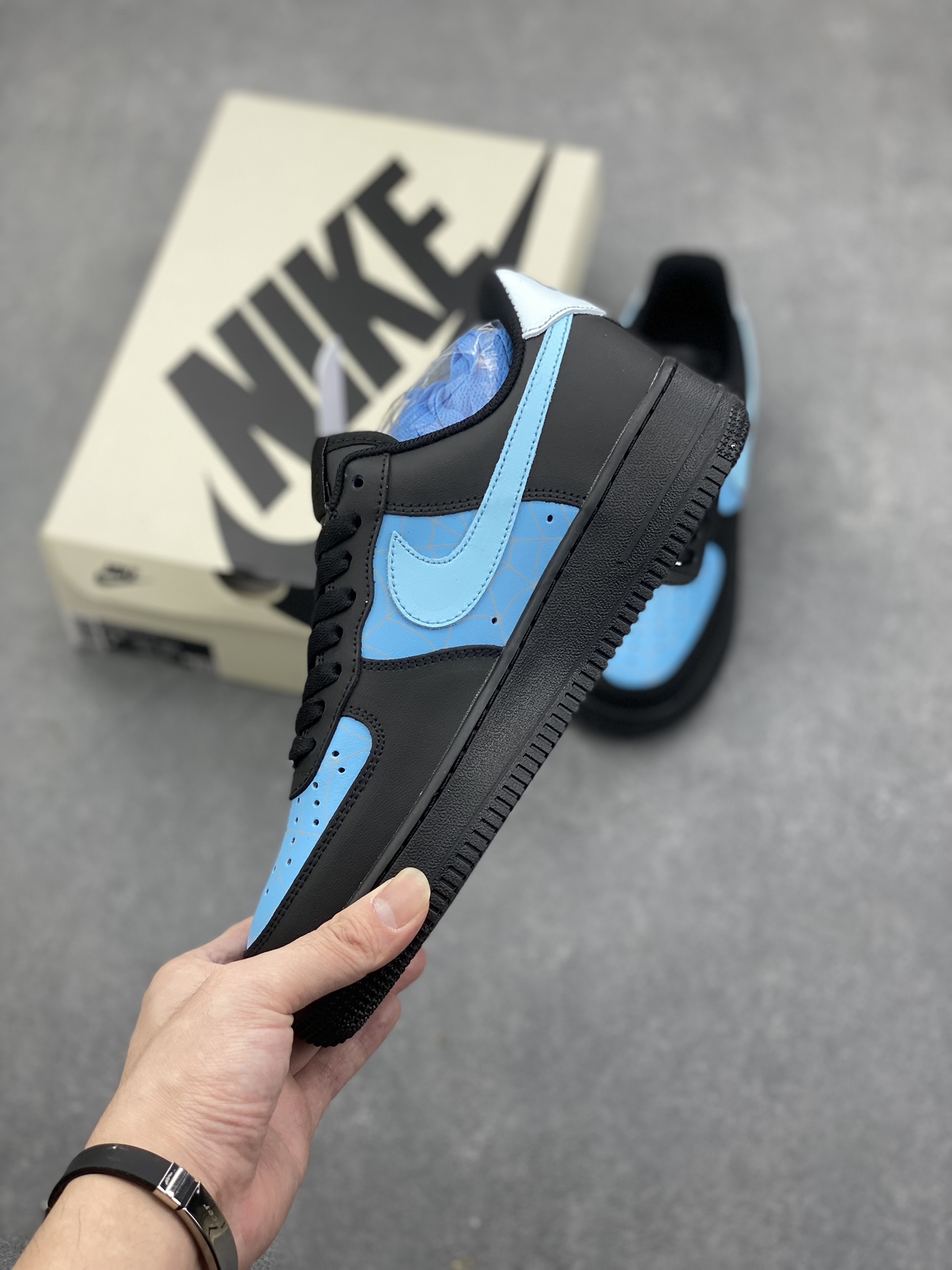 Nike Air Force 1 '07 Low Spiderman Blue Black Casual Sneakers 4 i1731183231 9864 6
