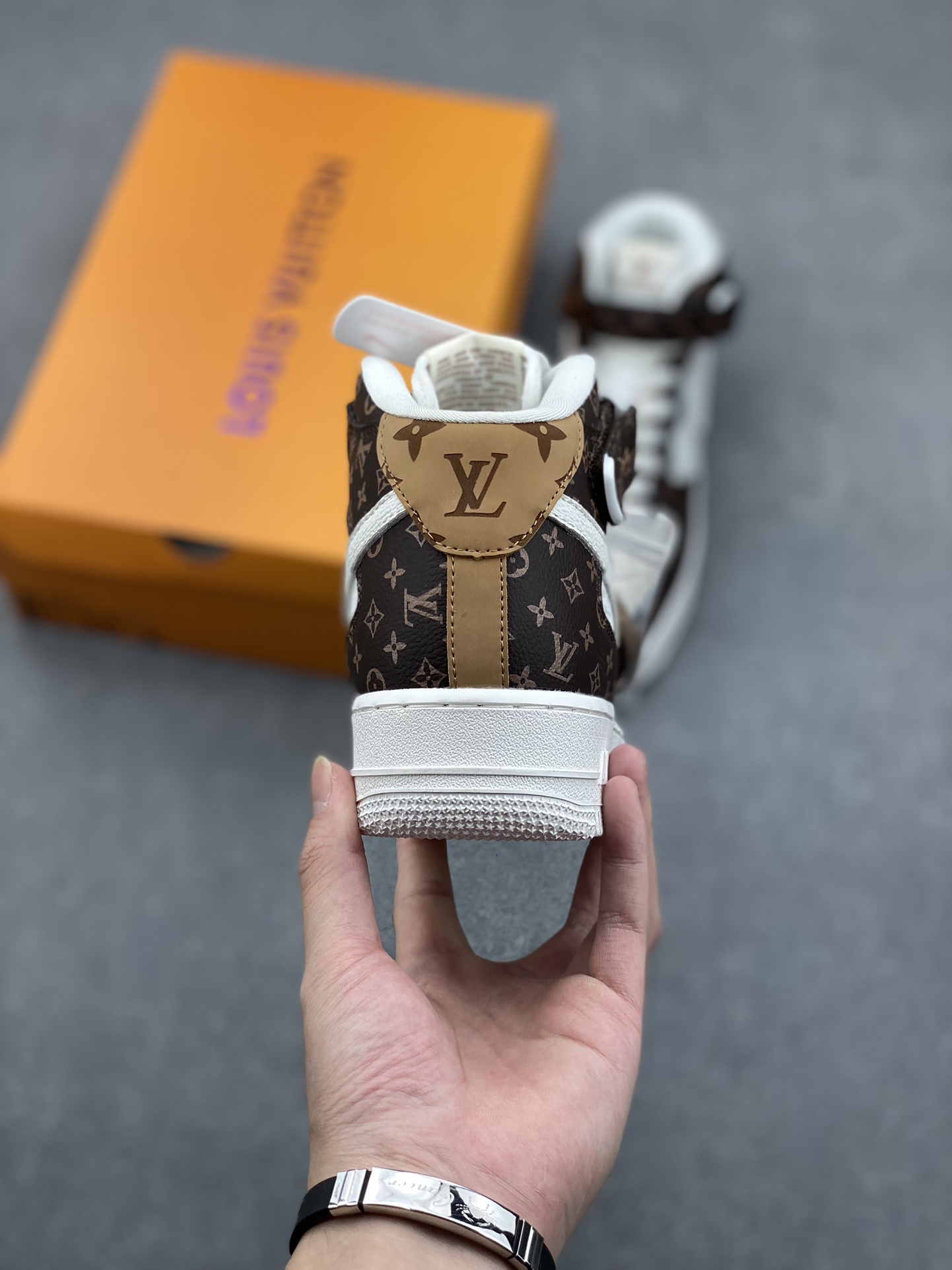 Nike Air Force 1 '07 Low Louis Vuitton Collab Sneakers - Cream/Brown 5 i1731183353 1789 0