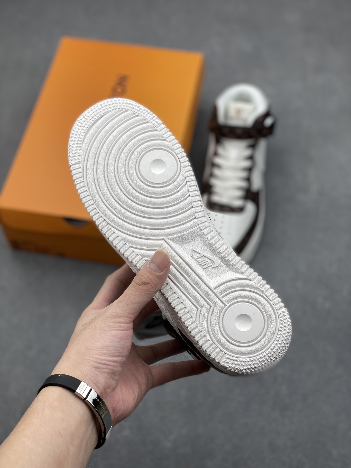 Nike Air Force 1 '07 Low Louis Vuitton Collab Sneakers - Cream/Brown 7 i1731183353 2205 2