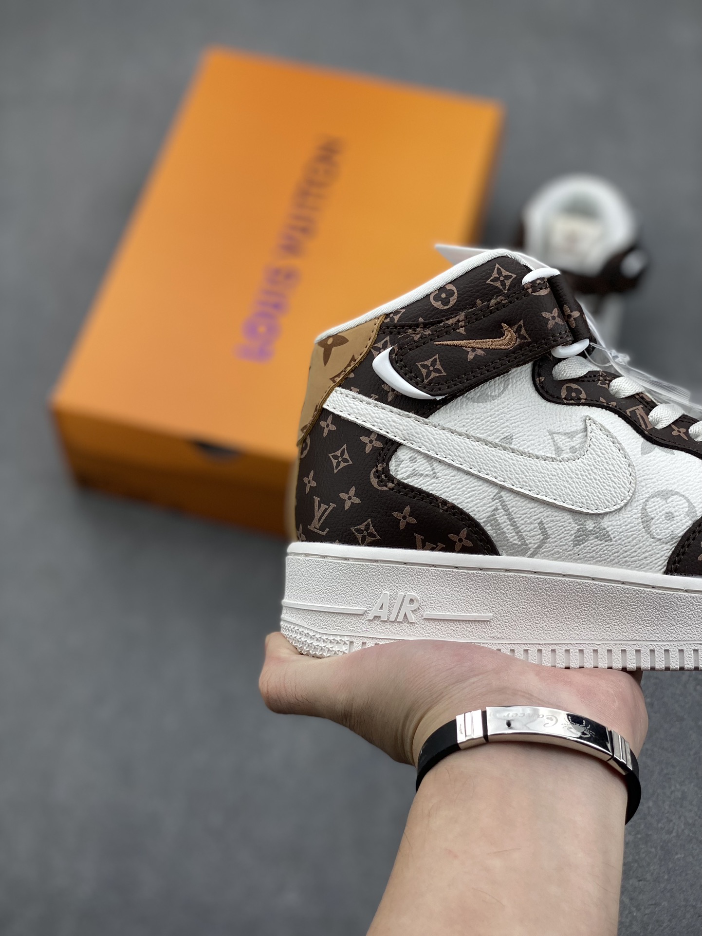 Nike Air Force 1 '07 Low Louis Vuitton Collab Sneakers - Cream/Brown 6 i1731183353 4725 3