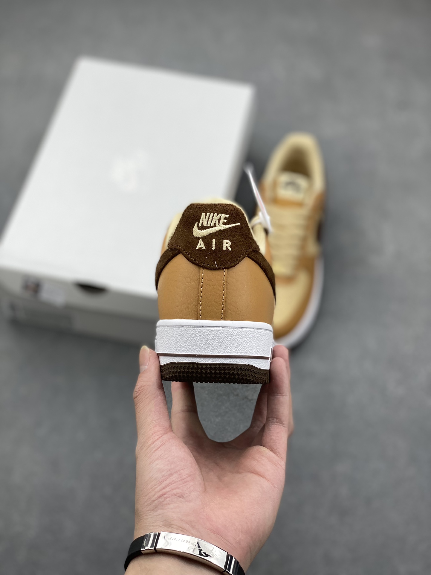 Nike Air Force 1 '07 Low White Brown Yellow Casual Sneakers HQ3905-200 5 i1731183446 1769 2