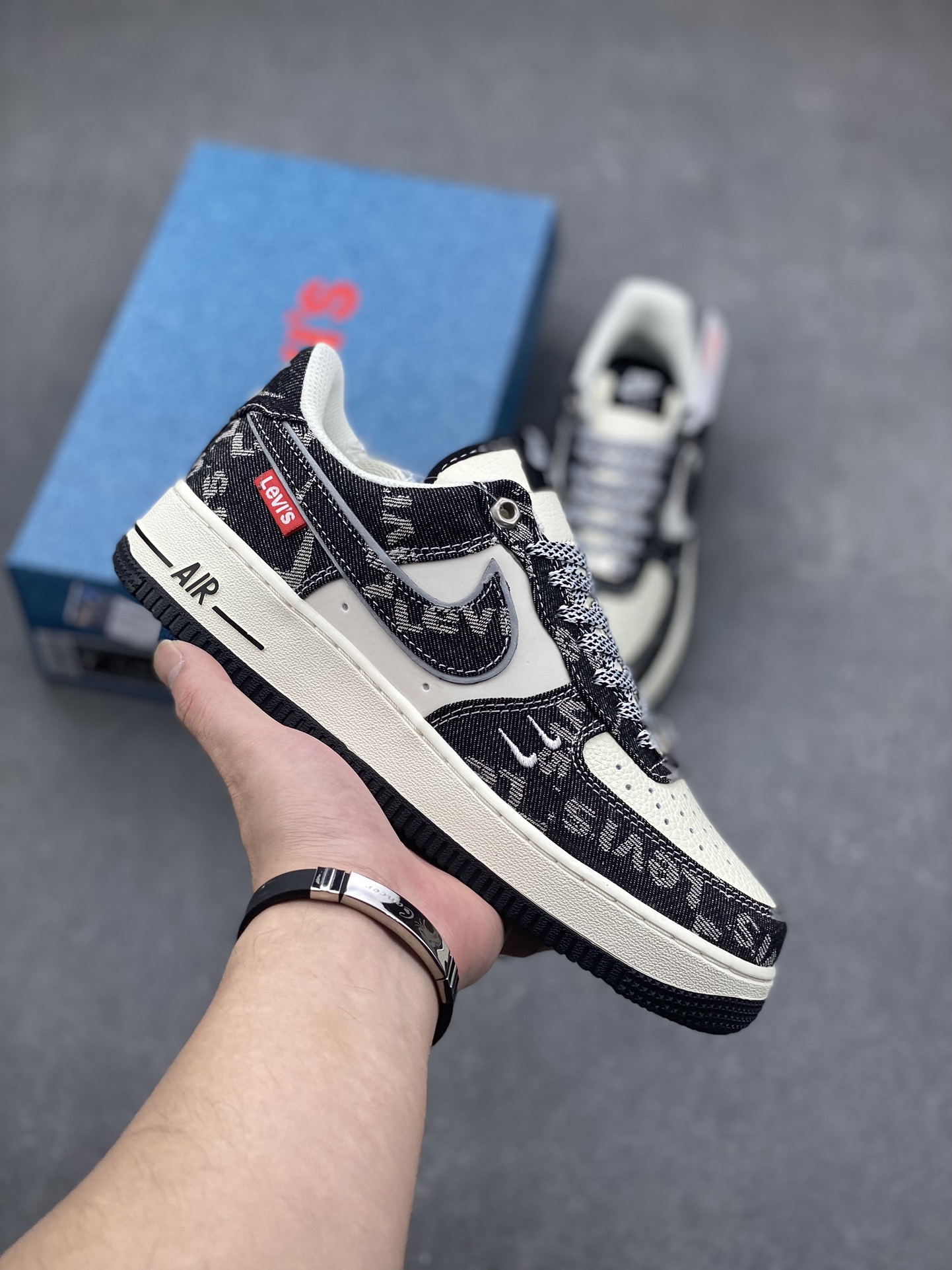 Nike Air Force 1 '07 Low Levi's Collab Sneakers - Black/White 2 i1731261906 3122 7