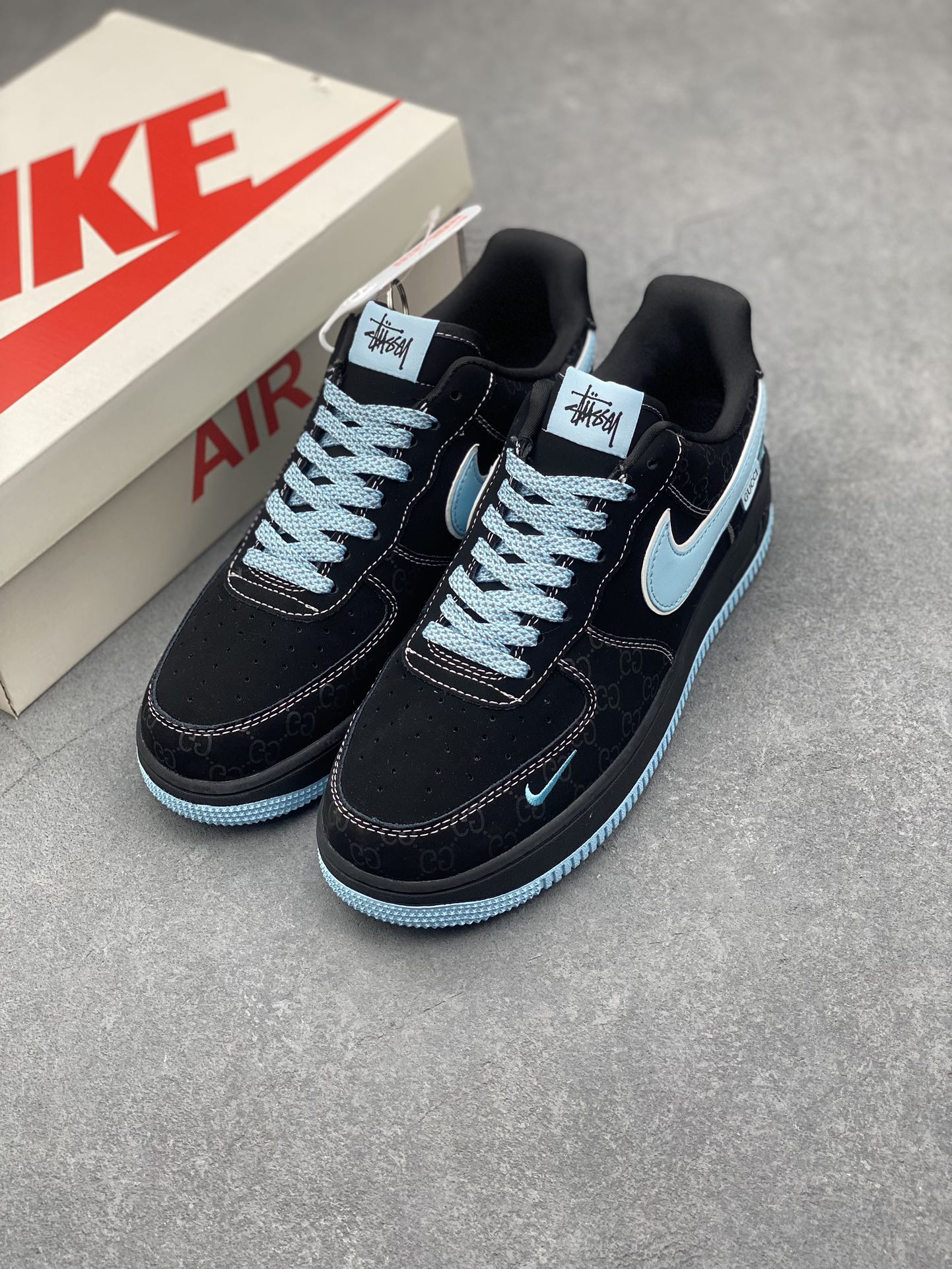 Nike Air Force 1 '07 Low Stussy x Tiffany & Co. Black Sneakers 9 i1731432068 5720 0