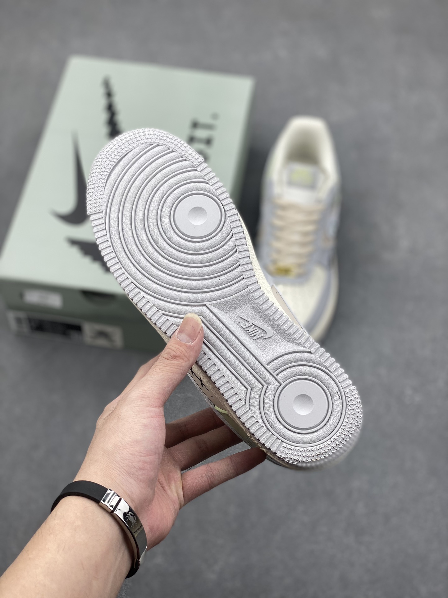 Nike Air Force 1 Low 'Three Blade Flow' One Piece Roronoa Zoro Sneakers 7 i1731432331 5484 8