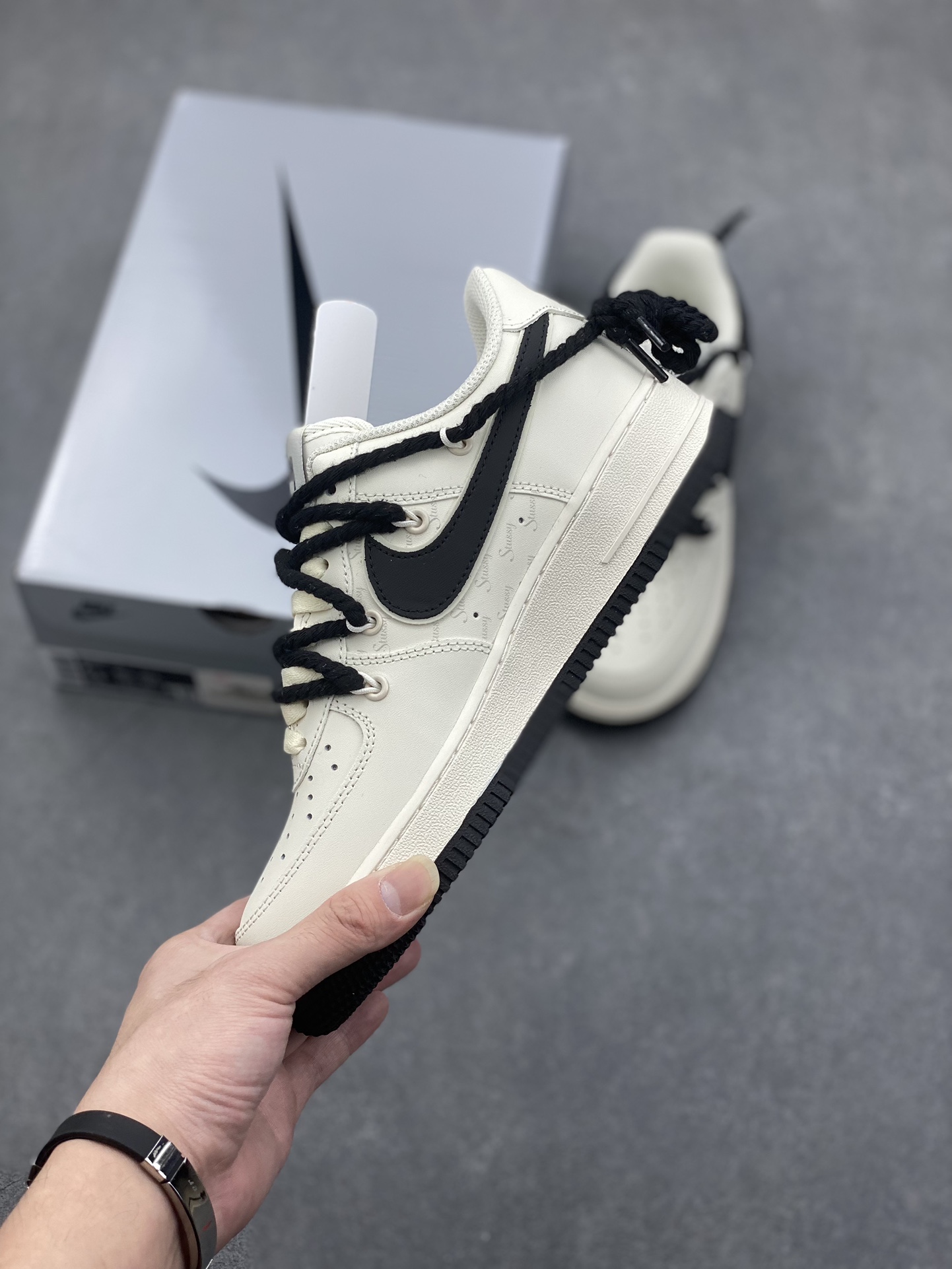 Stussy x Nike Air Force 1 Low '07 Collaboration Casual Sneakers 4 i1731516509 2282 3