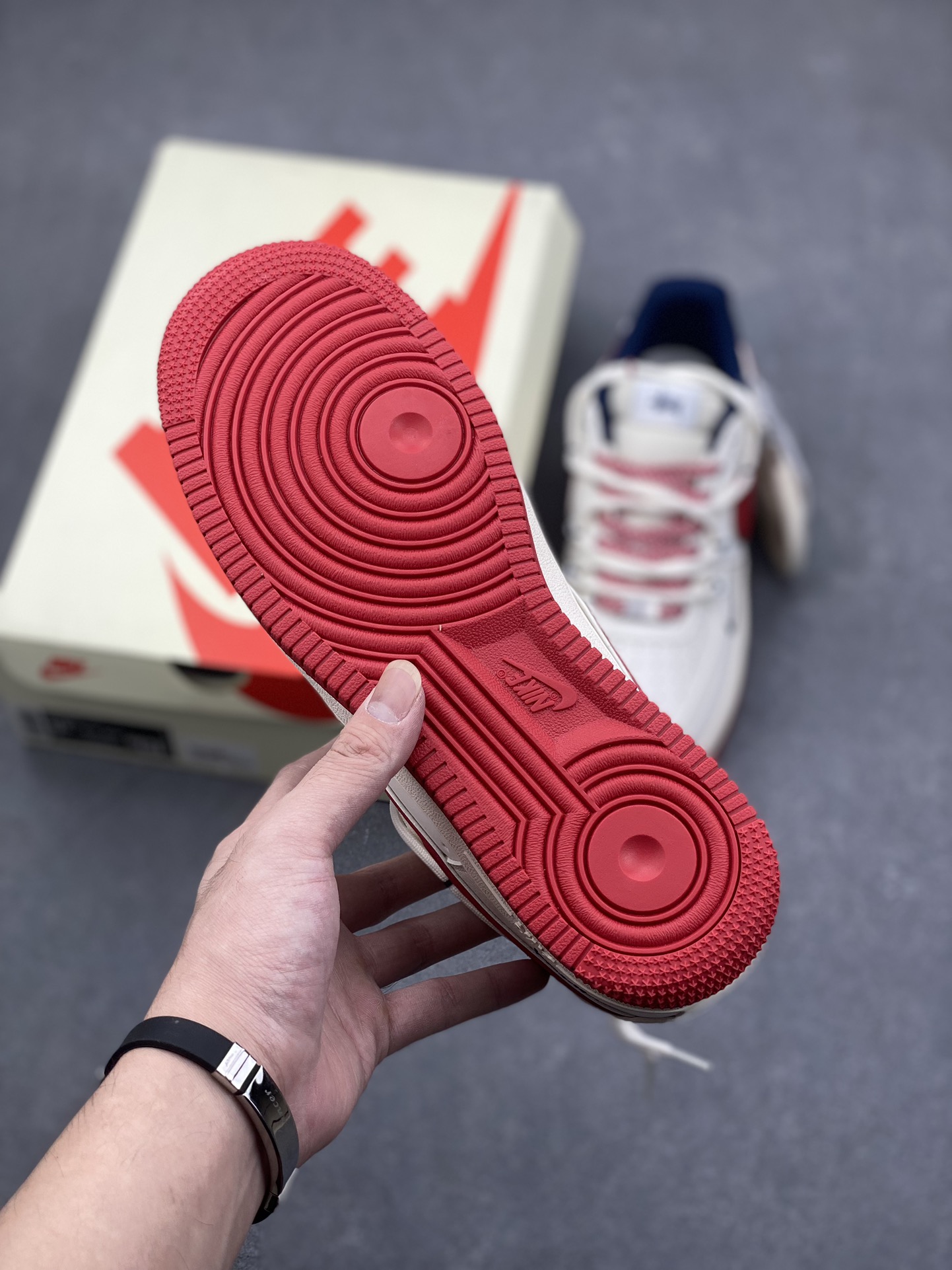Nike Air Force 1 '07 Low Stussy Collab Sneakers - Cream/Red - Limited Edition 7 i1731516751 4340 1