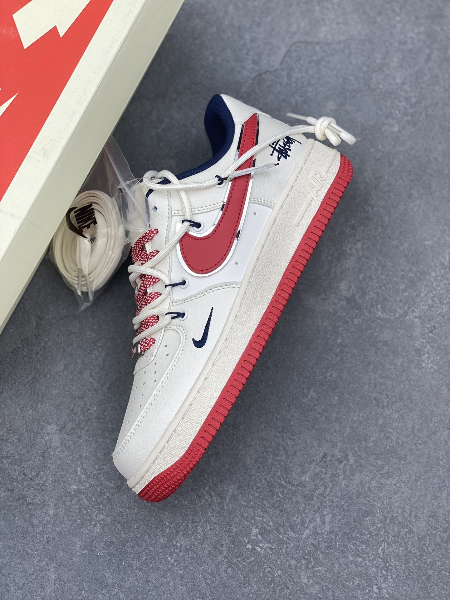 Nike Air Force 1 '07 Low Stussy Collab Sneakers - Cream/Red - Limited Edition 8 i1731516751 4823 0