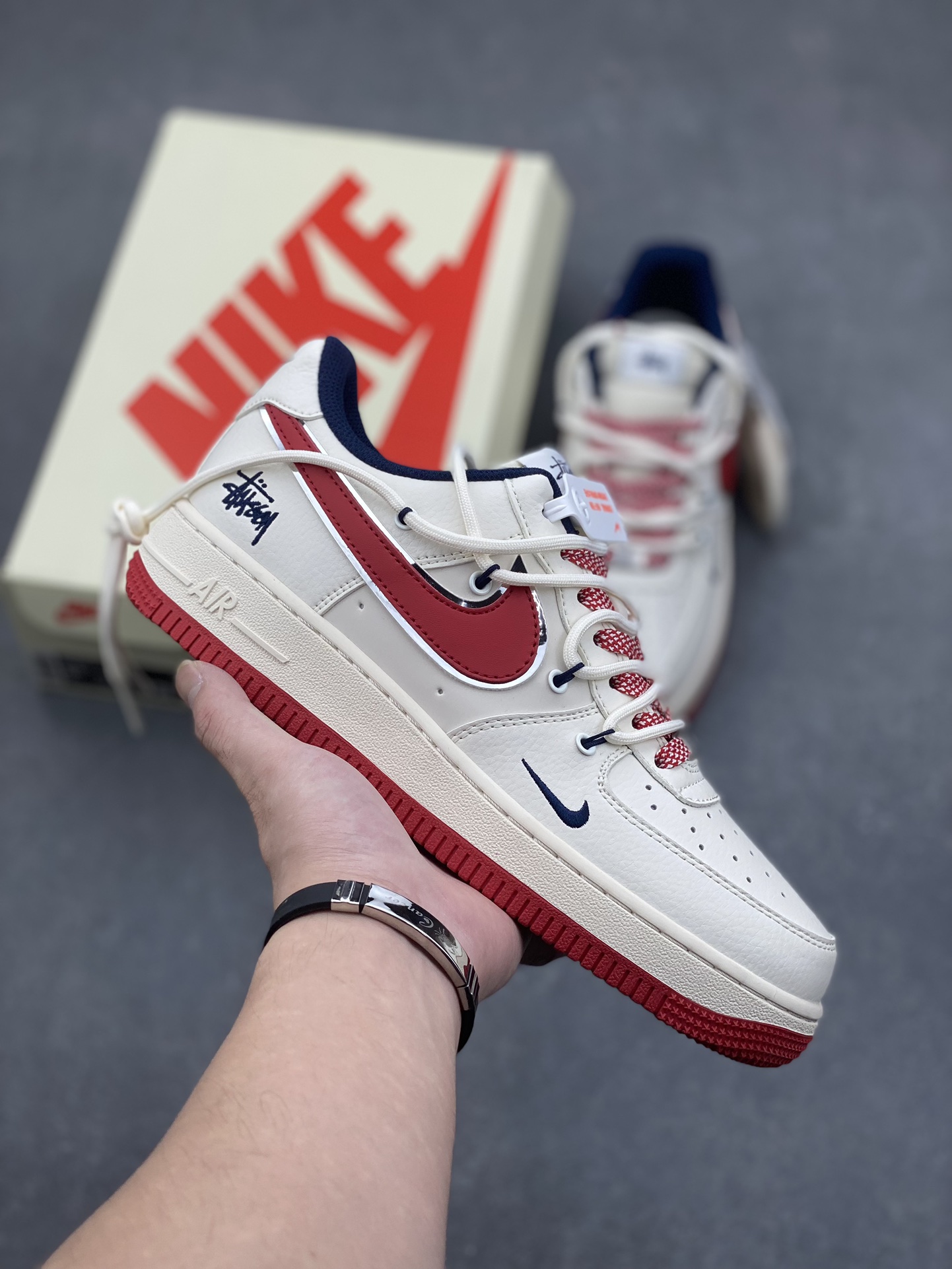 Nike Air Force 1 '07 Low Stussy Collab Sneakers - Cream/Red - Limited Edition 2 i1731516751 5996 5