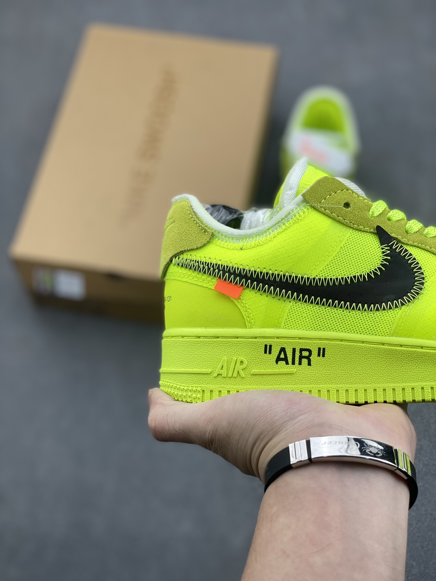 Nike AIR FORCE 1 '07 LX, Low-Top Sneakers,Honeycomb Cushion,Neon Yellow Color 6 i1731516846 6588 7