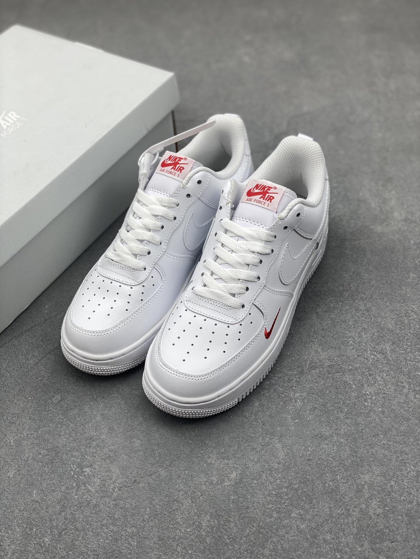 Nike Air Force 1 Low: Timeless Style, All-Day Comfort - DD8960-001 9 i1731517343 5431 4