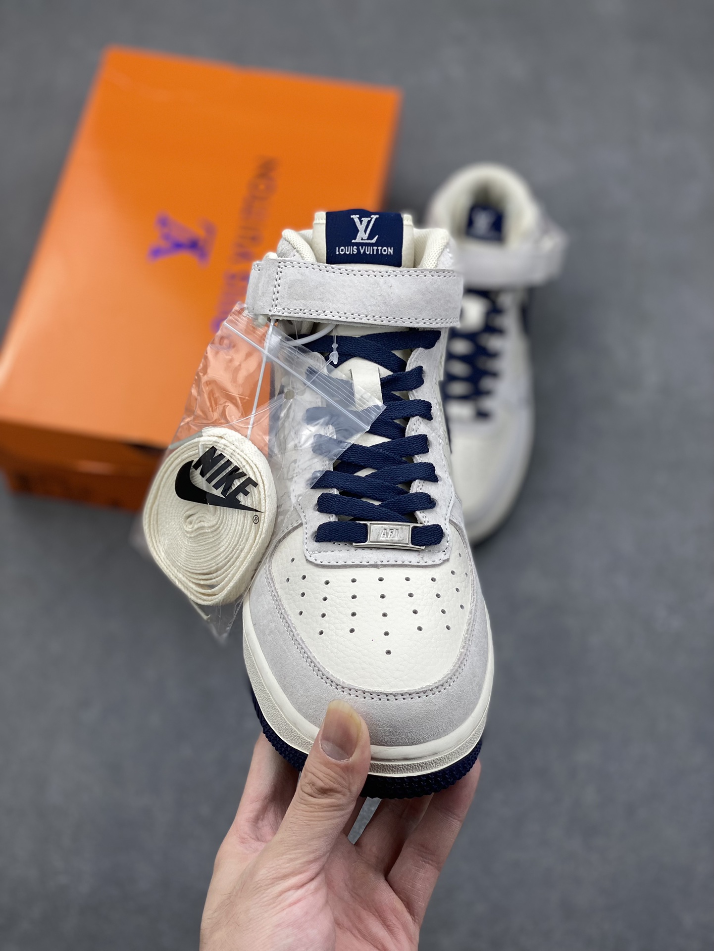 Nike Air Force 1 '07 Low Louis Vuitton Grey Blue Edition 3 i1731601678 2411 4