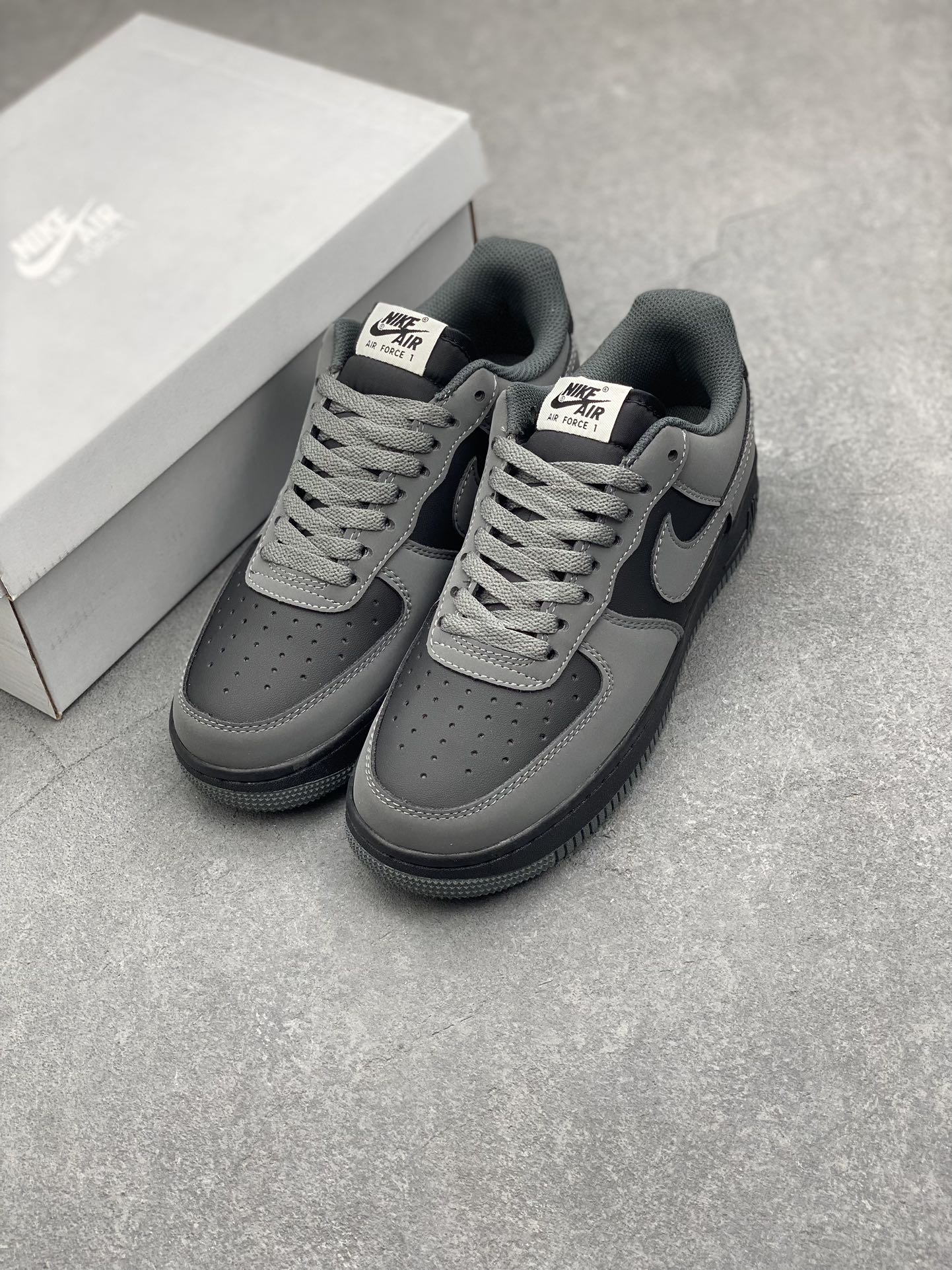 Nike Air Force 1 '07 Low Grey/Black - Original Edition with Air Cushioning 9 i1731688594 2307 5