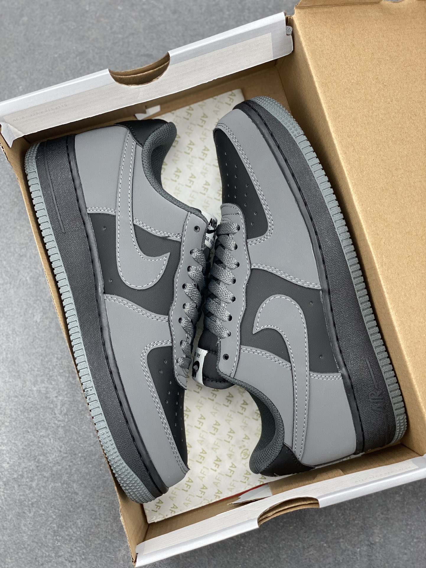 Nike Air Force 1 '07 Low Grey/Black - Original Edition with Air Cushioning 10 i1731688594 3144 6