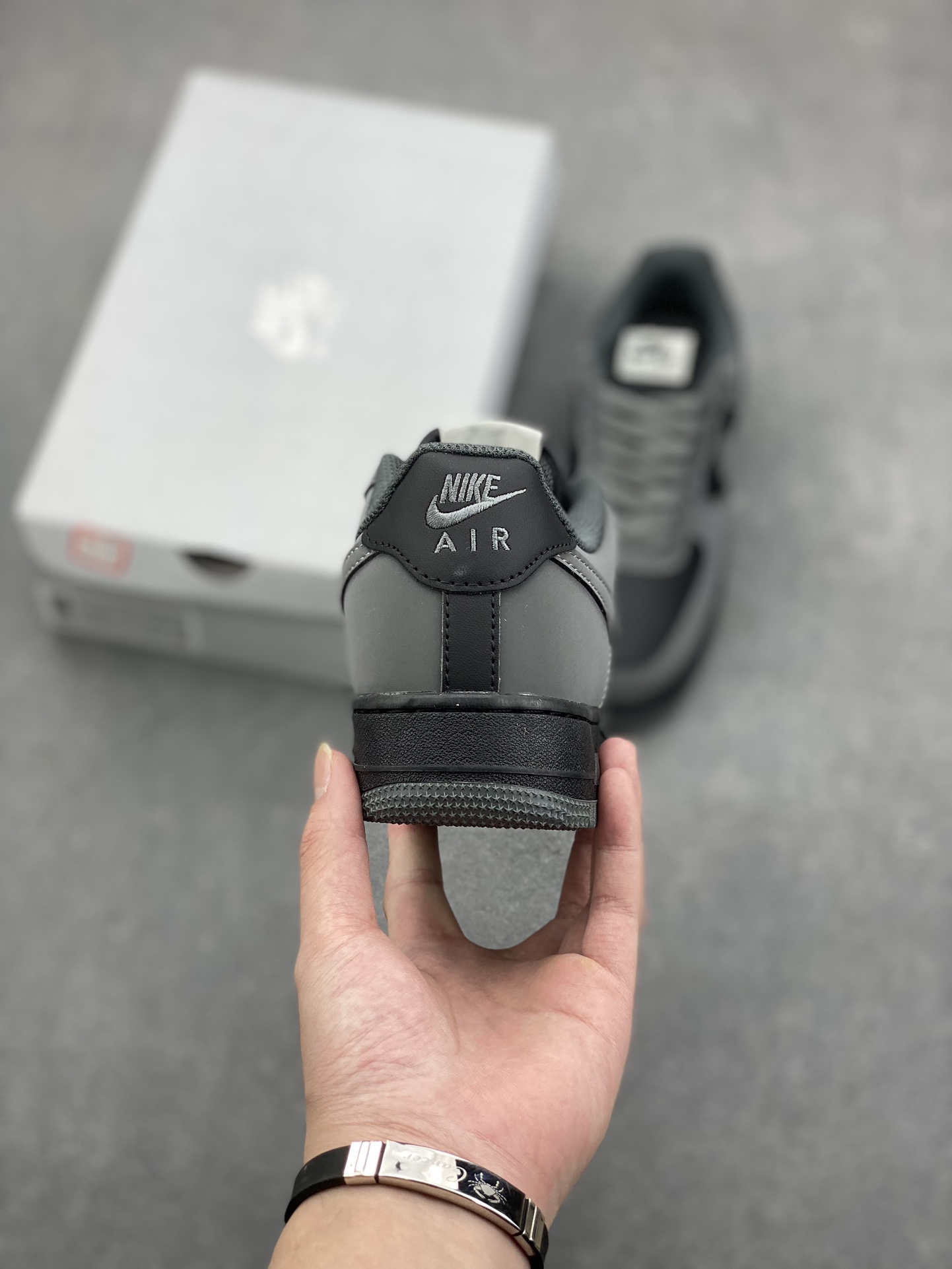 Nike Air Force 1 '07 Low Grey/Black - Original Edition with Air Cushioning 5 i1731688594 5001 3