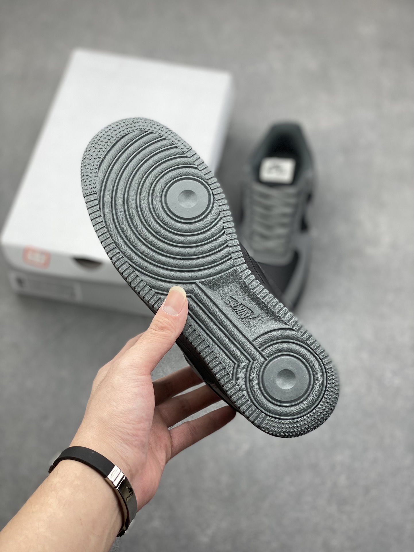 Nike Air Force 1 '07 Low Grey/Black - Original Edition with Air Cushioning 7 i1731688594 5466 1