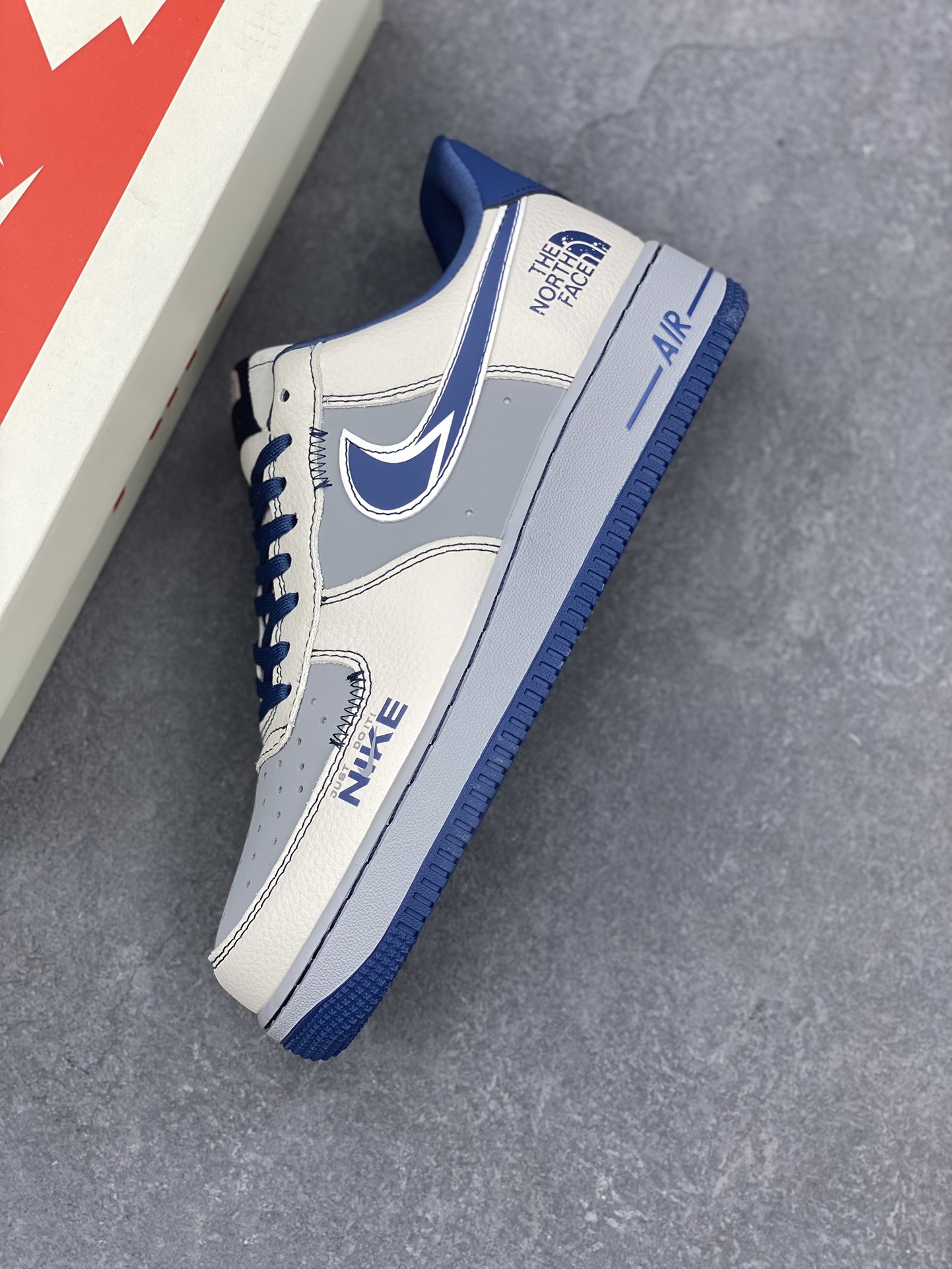 Nike Air Force 1 '07 Low The North Face Collaboration Sneakers 8 i1731688668 2478 6