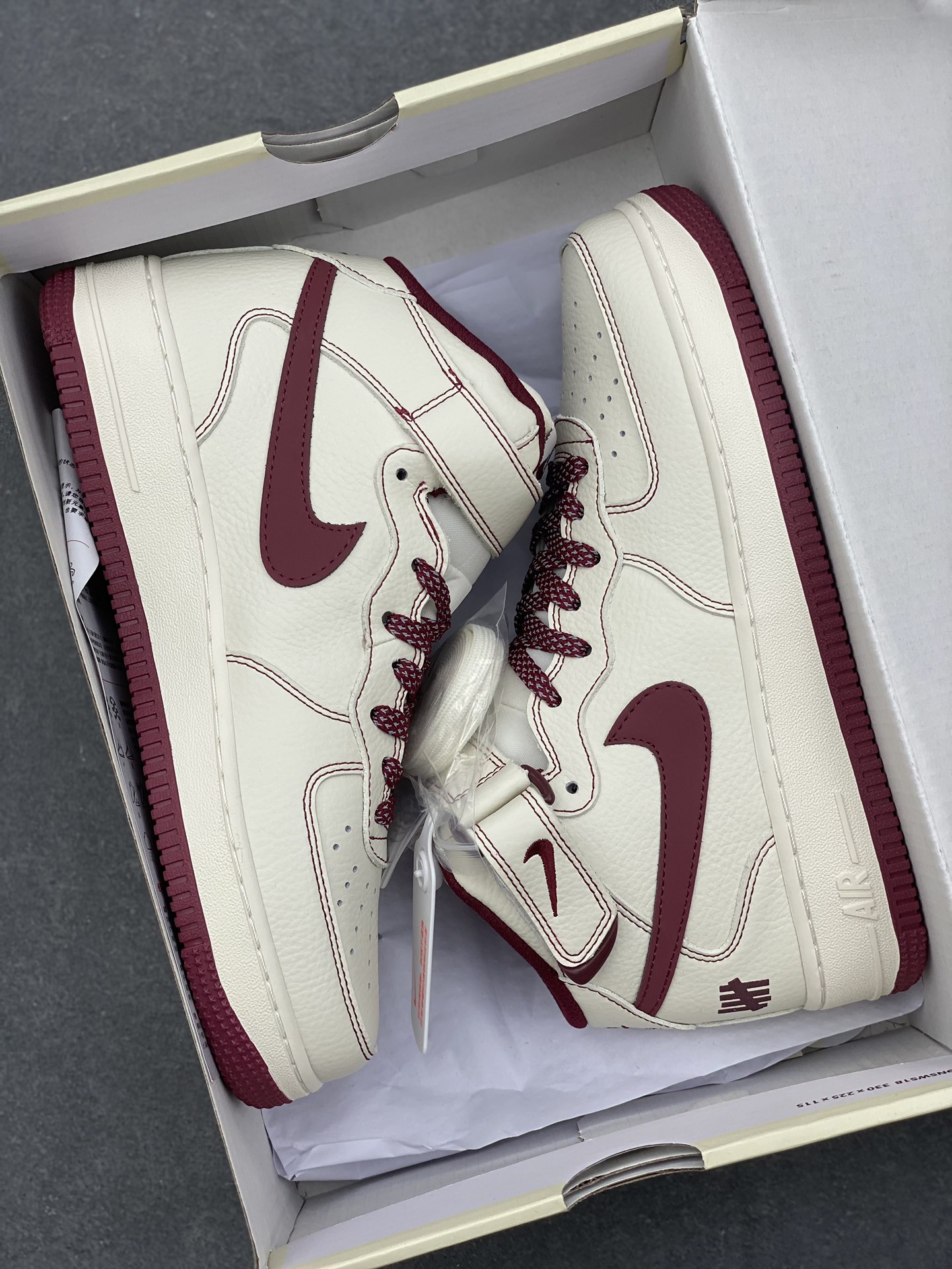 Undefeated x Nike Air Force 1 Mid White Red Limited Edition Sneakers 10 i1731688750 701 0